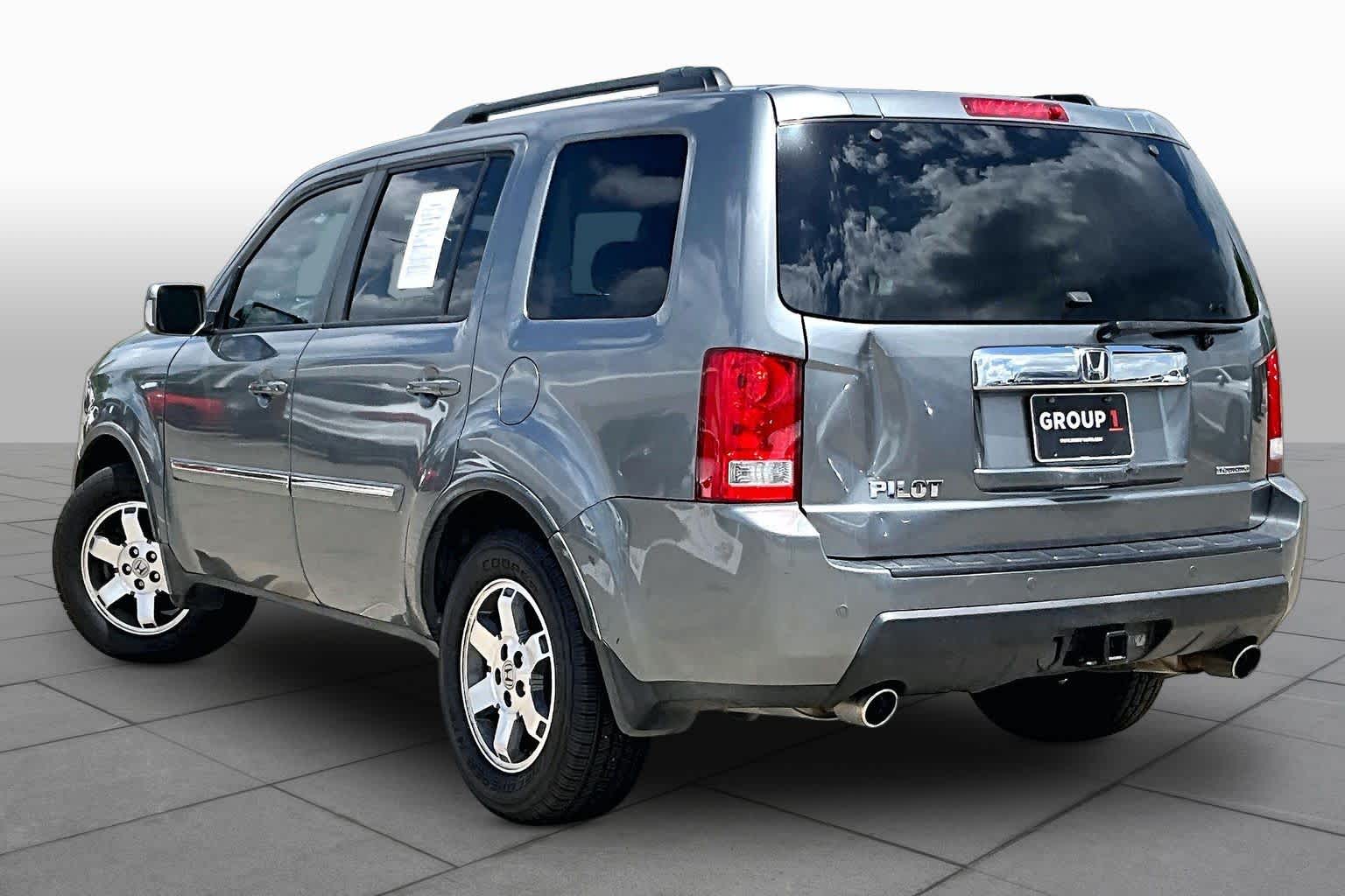 2009 Honda Pilot Touring Sterling Gray Metallic at Mac Haik Ford