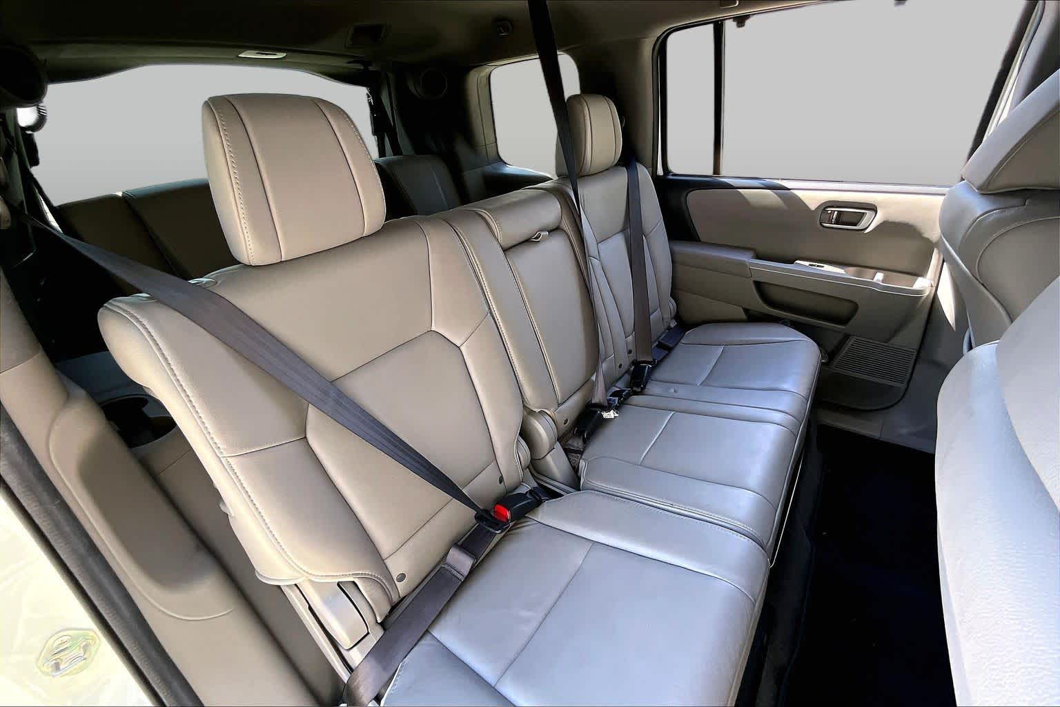 2012 Honda Pilot photo 18 of 34
