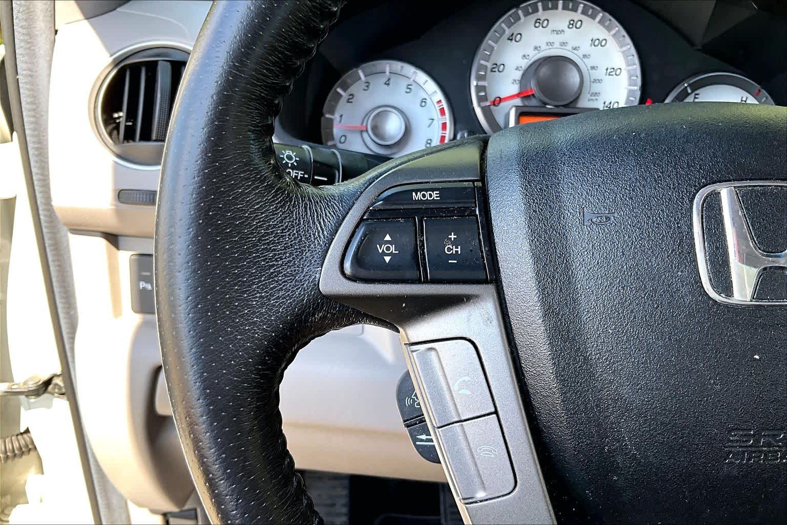 2012 Honda Pilot photo 22 of 34