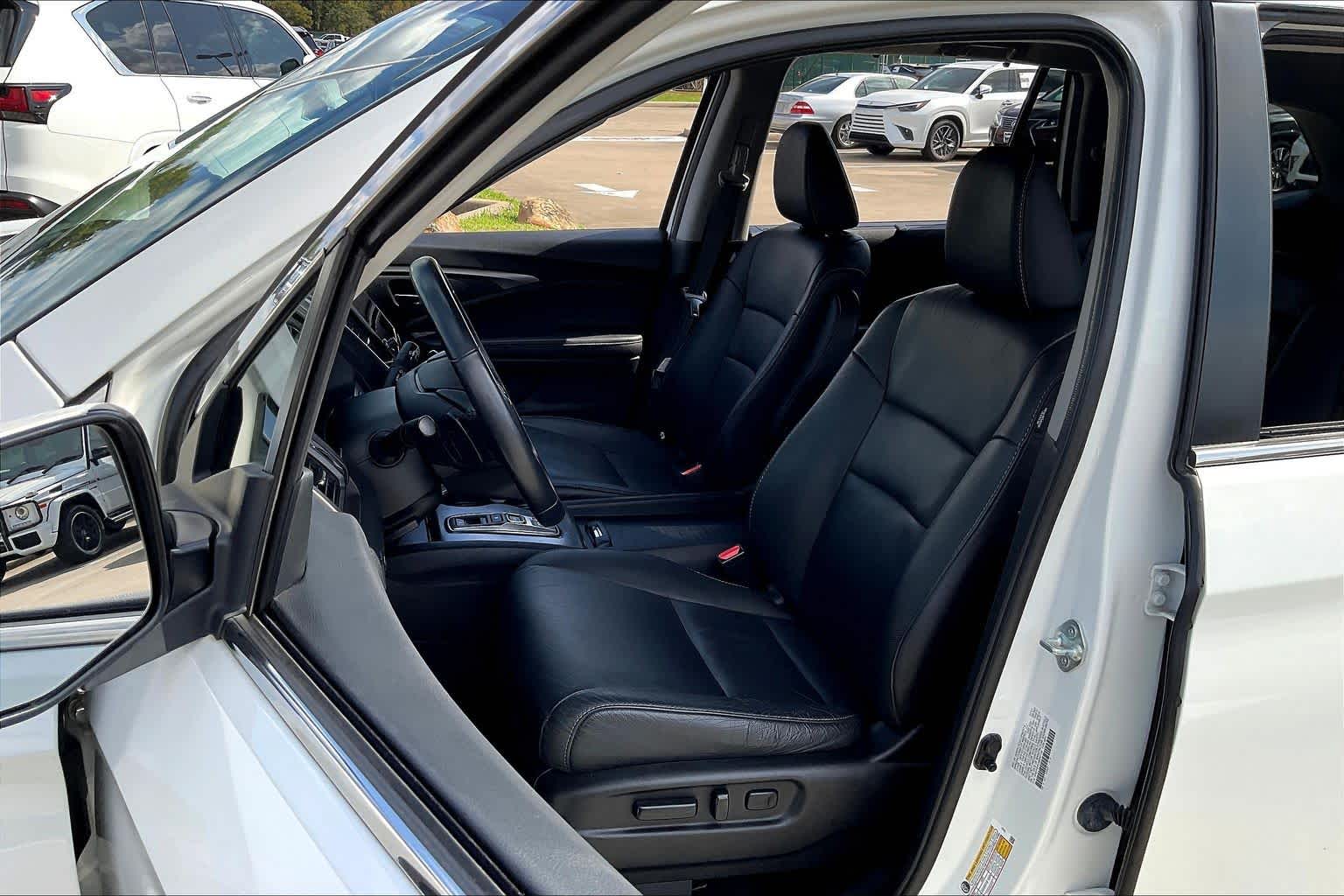 2021 Honda Pilot EX-L Platinum White Pearl at BMW of West Houston