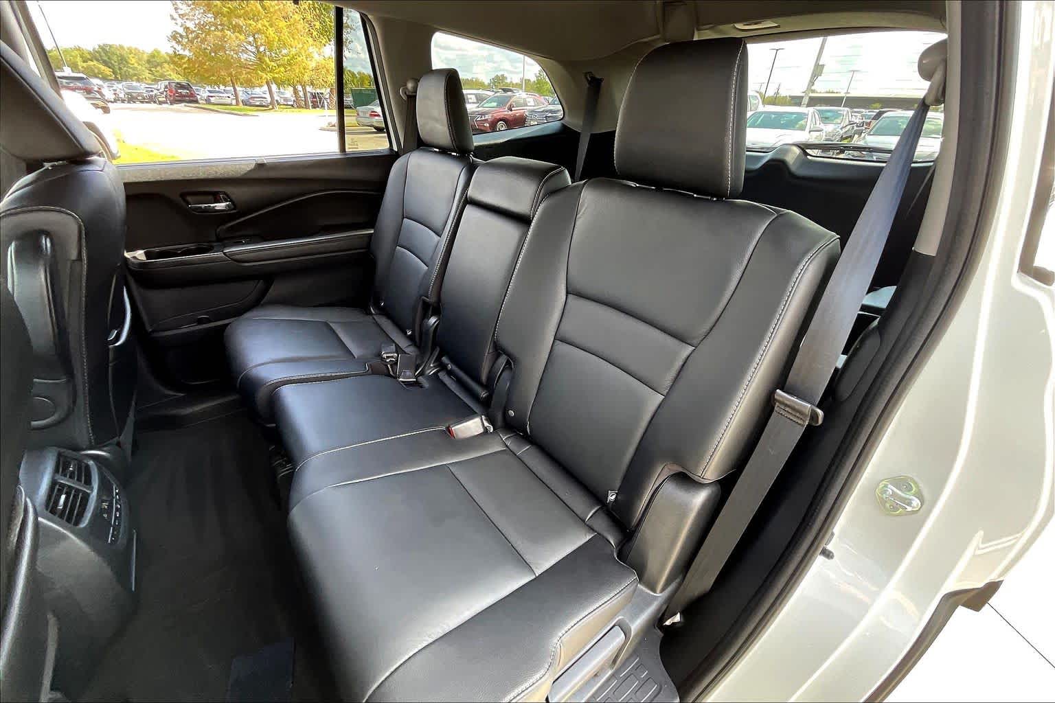 2021 Honda Pilot EX-L Platinum White Pearl at BMW of West Houston