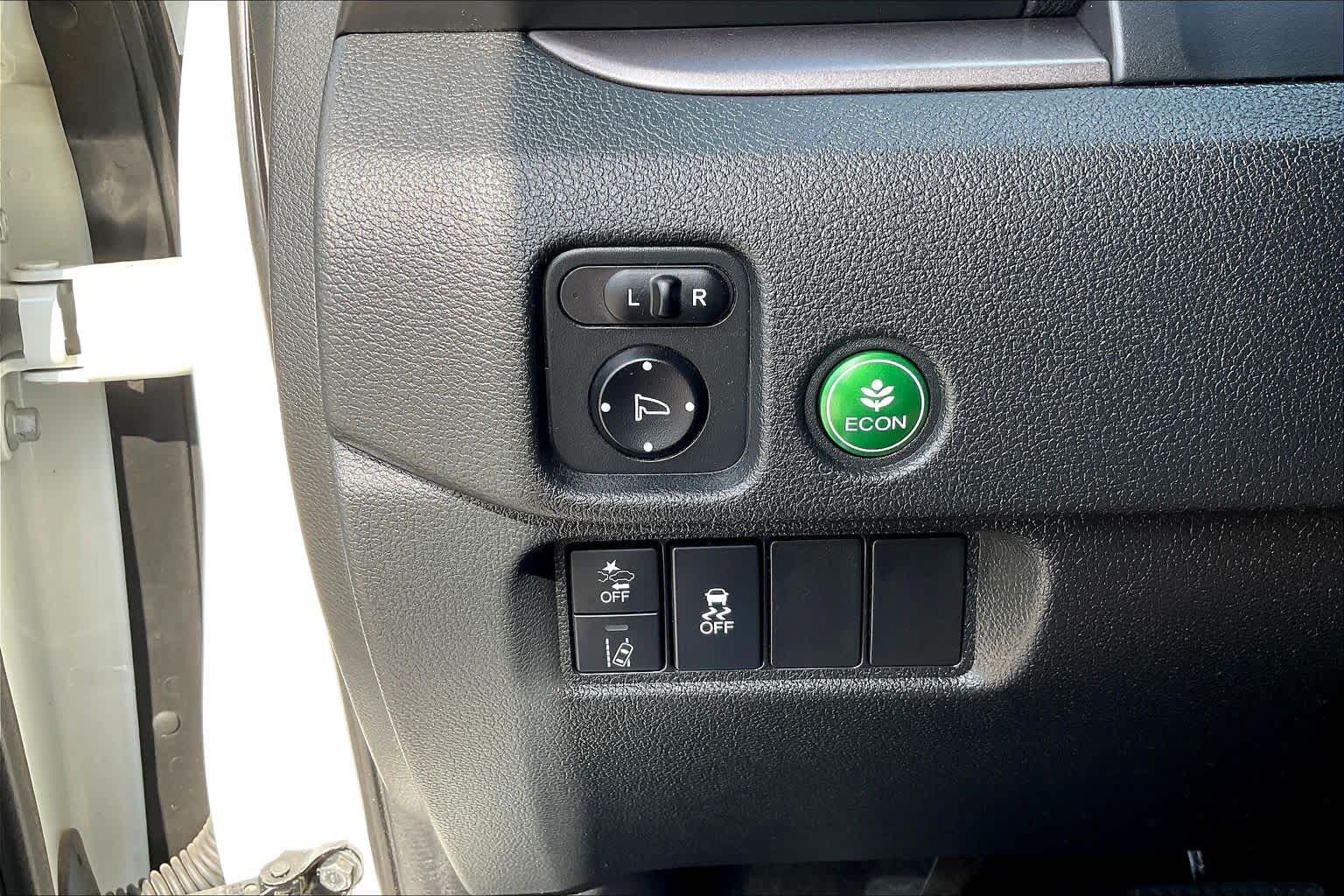 2021 Honda Pilot EX-L Platinum White Pearl at BMW of West Houston