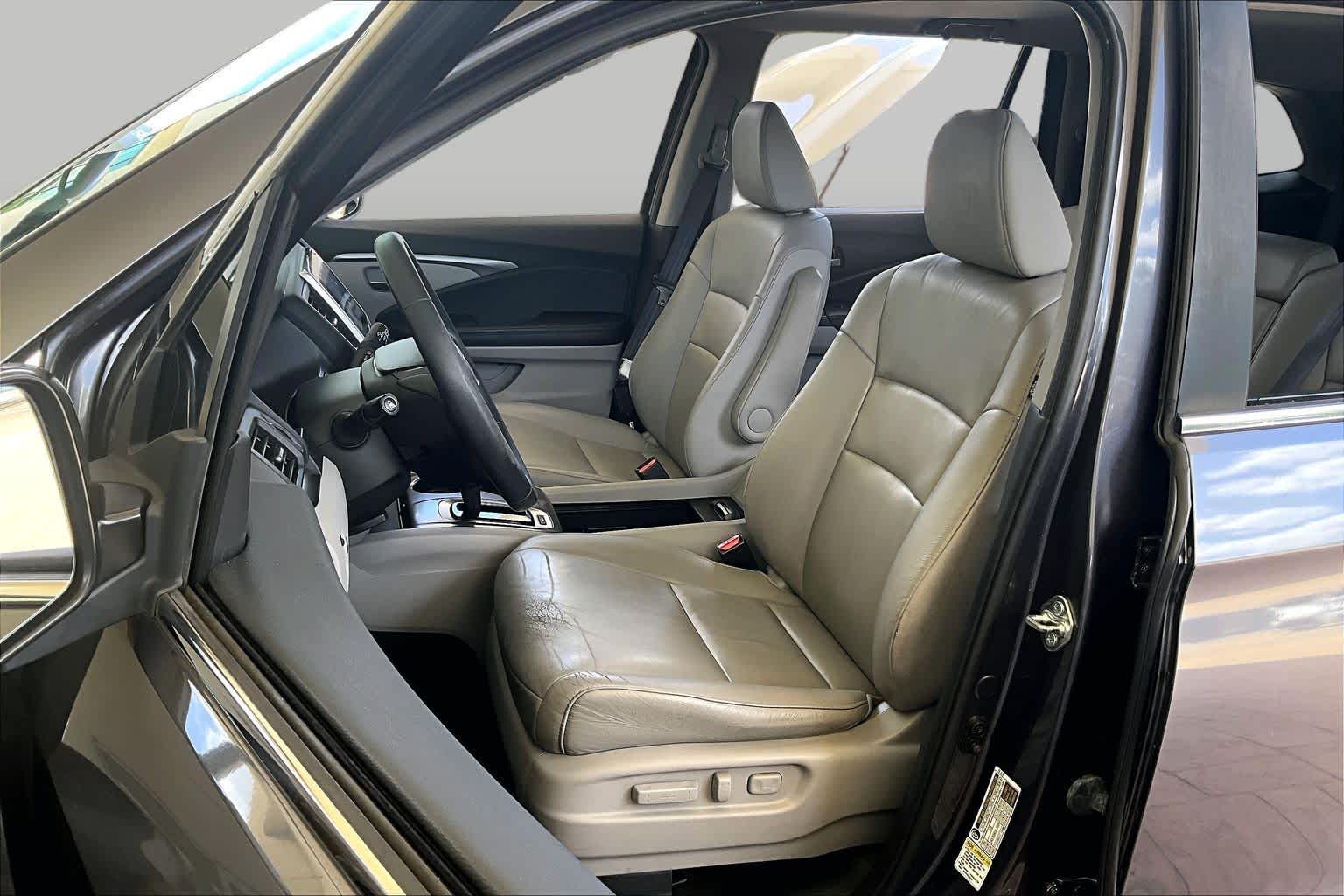 2016 Honda Pilot EX-L Modern Steel Metallic at Baytown Ford