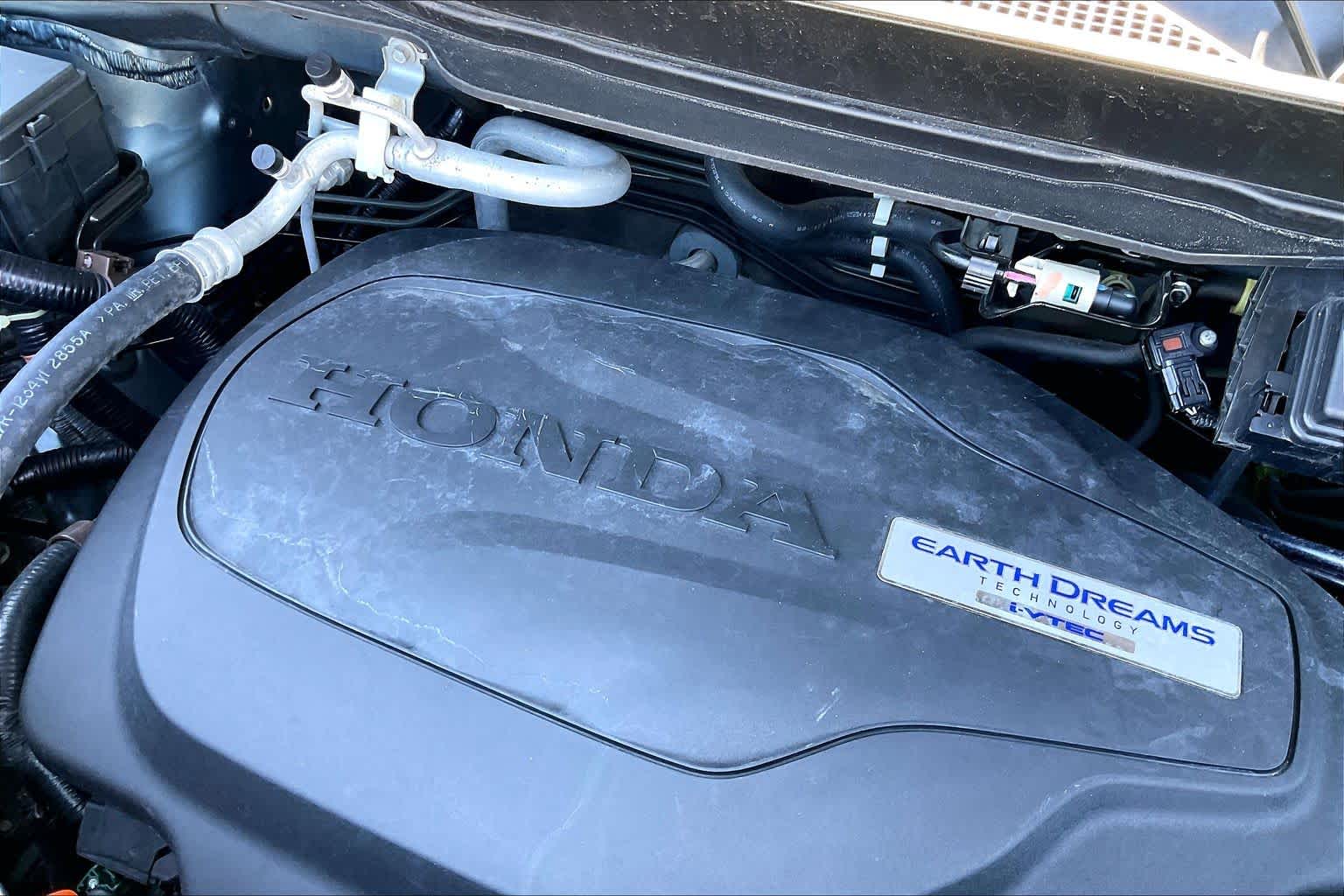 2016 Honda Pilot photo 31 of 35