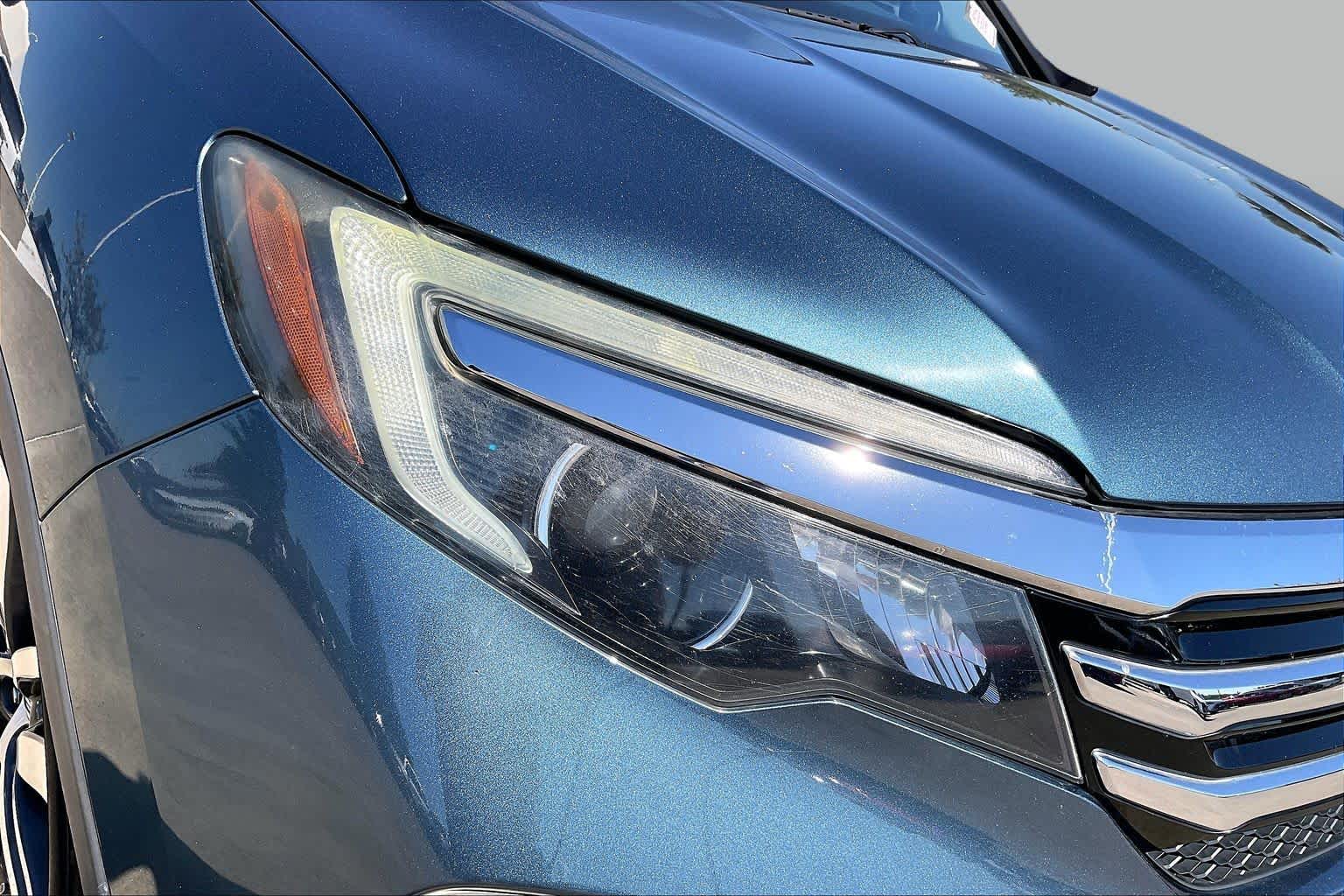 2016 Honda Pilot photo 26 of 35