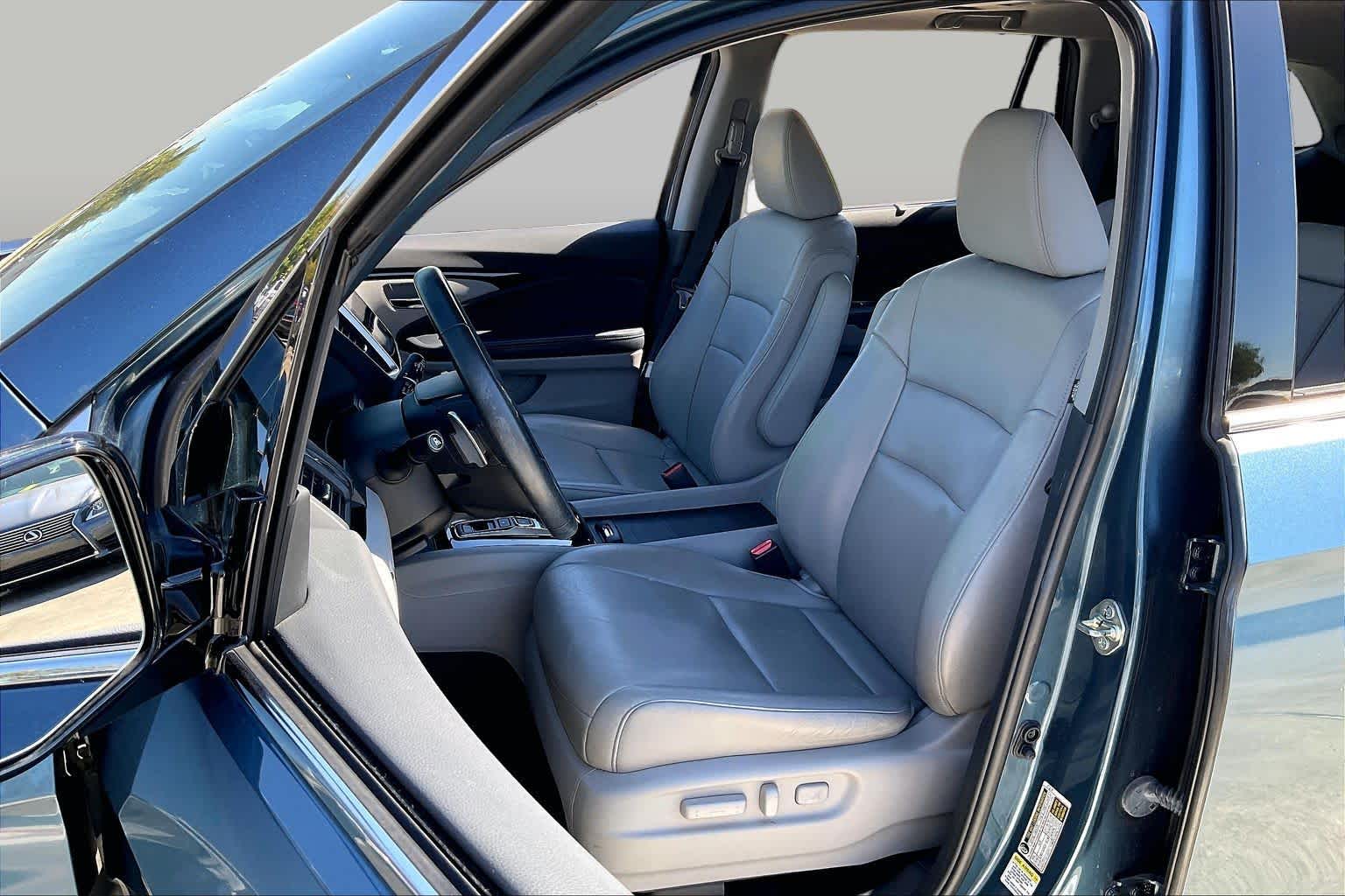 2016 Honda Pilot photo 7 of 35