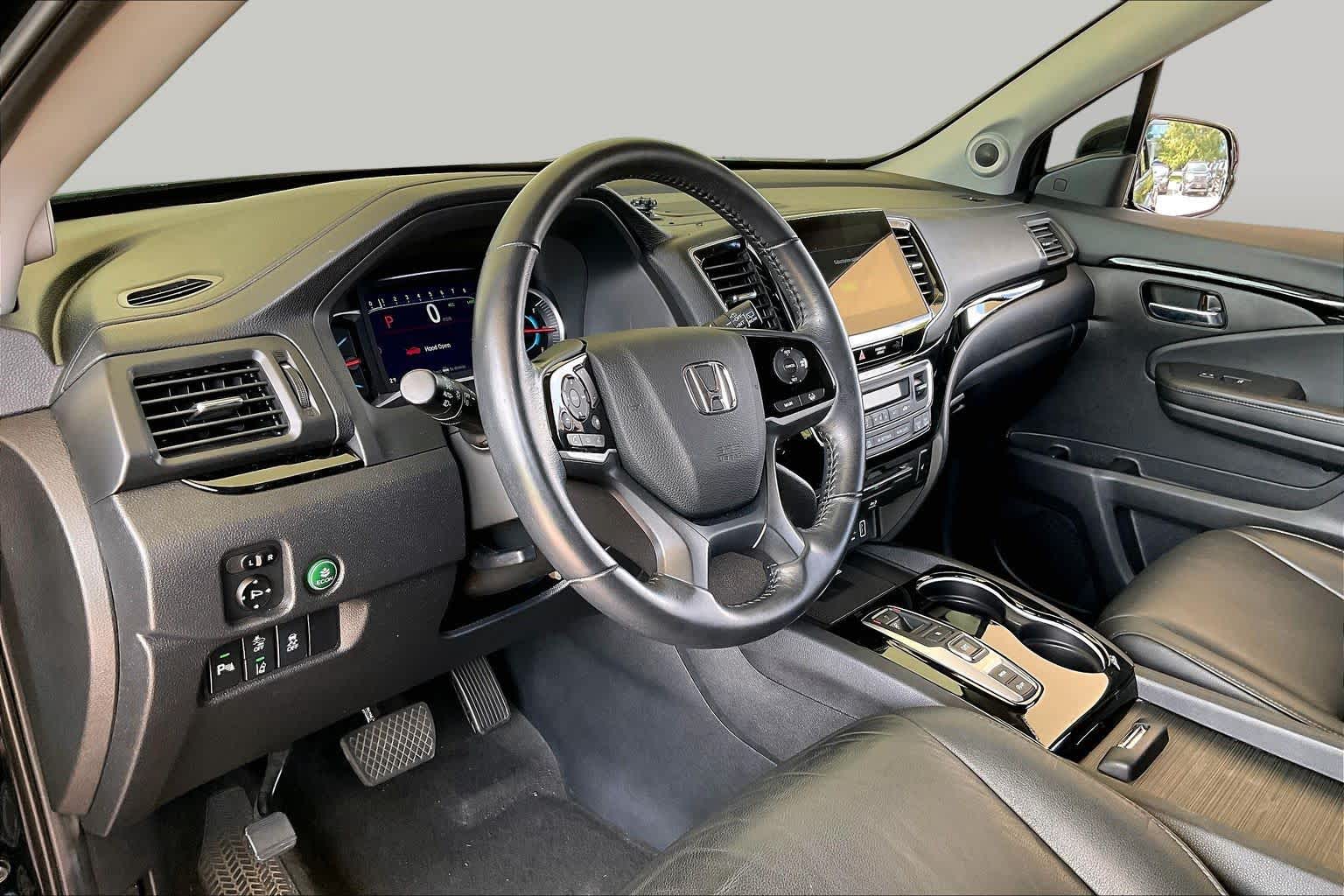 2019 Honda Pilot Touring 8-Passenger Crystal Black Pearl at Honda of Clear Lake