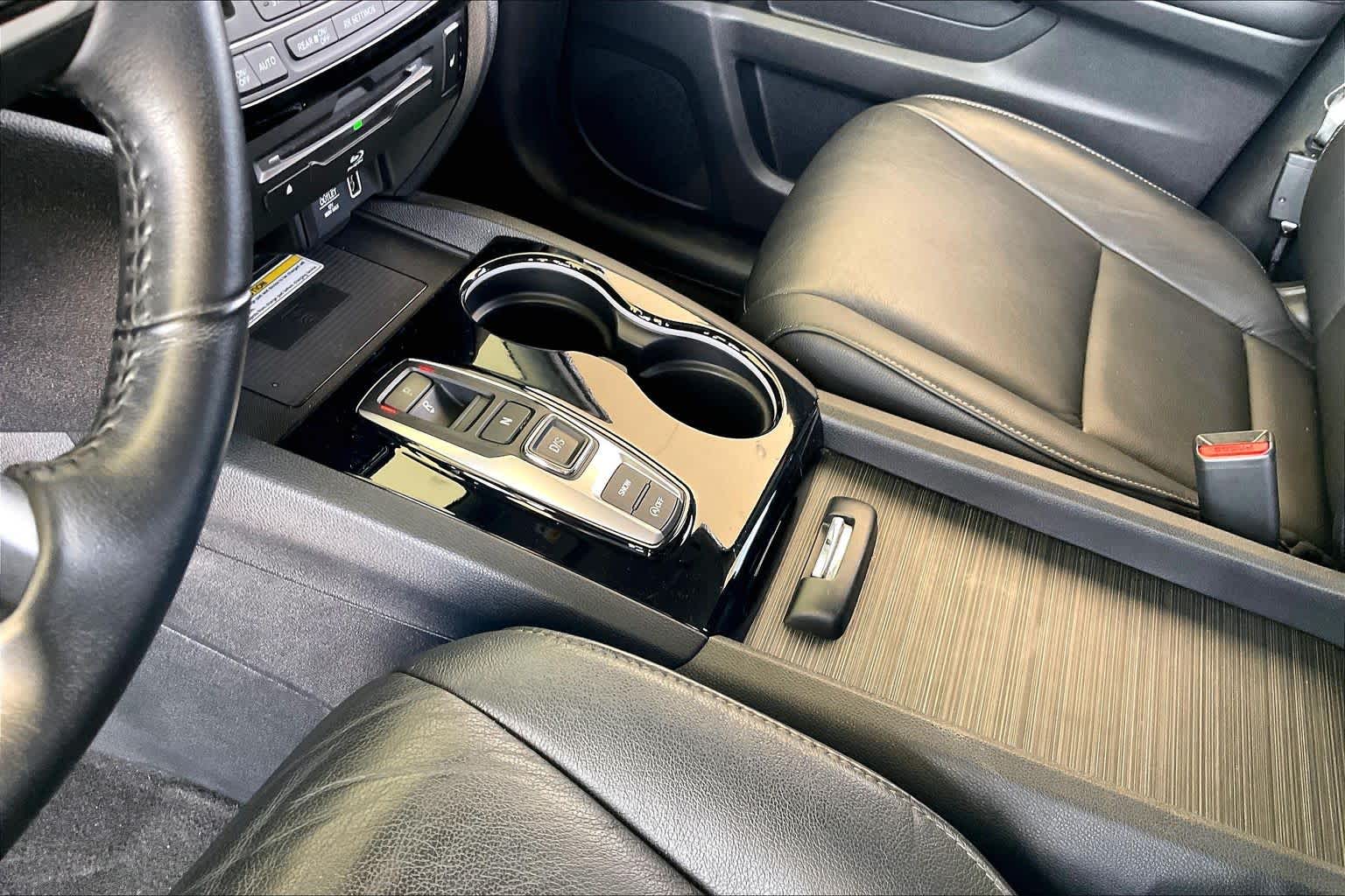 2019 Honda Pilot Touring 8-Passenger Crystal Black Pearl at Honda of Clear Lake