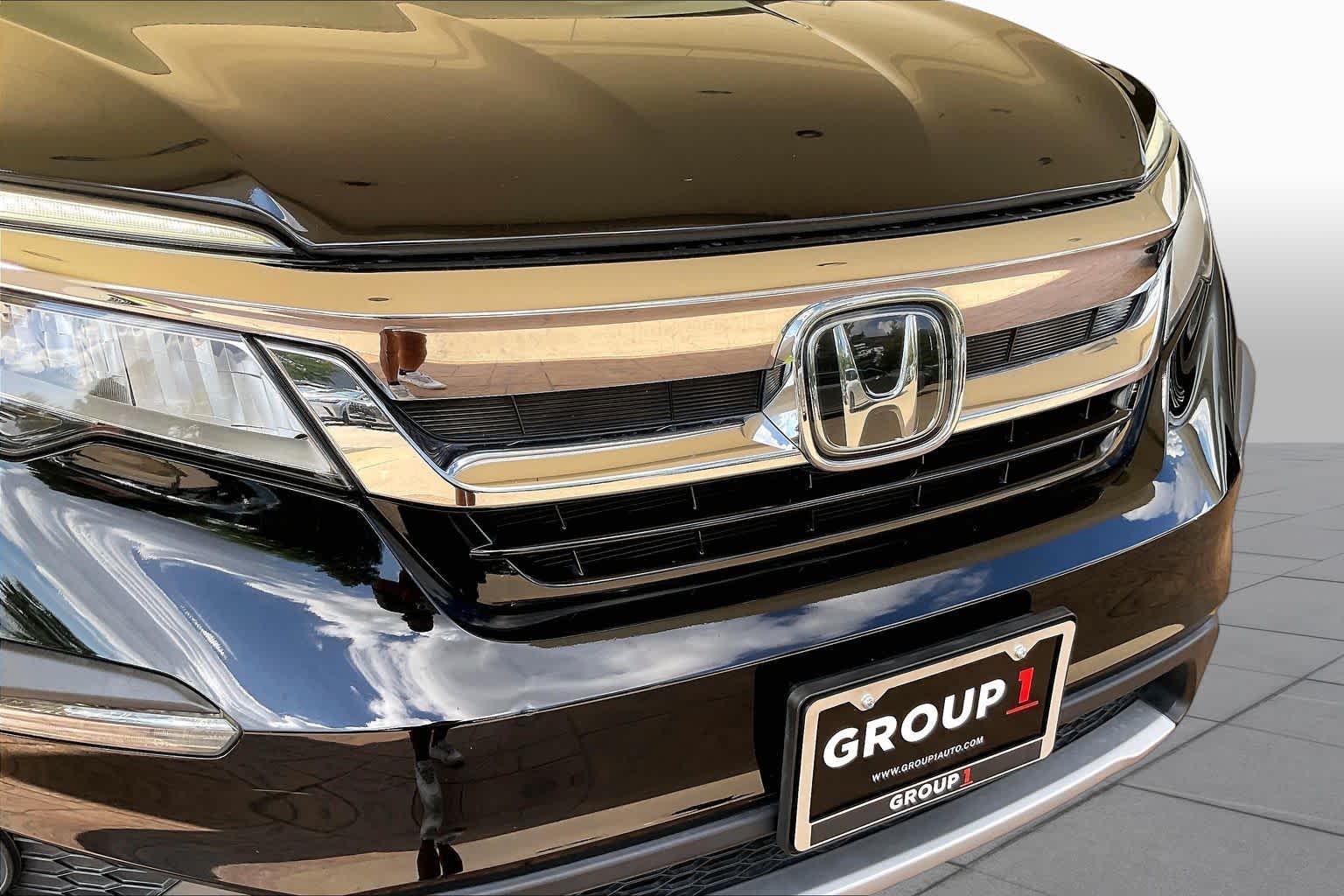 2019 Honda Pilot Touring 8-Passenger Crystal Black Pearl at Honda of Clear Lake