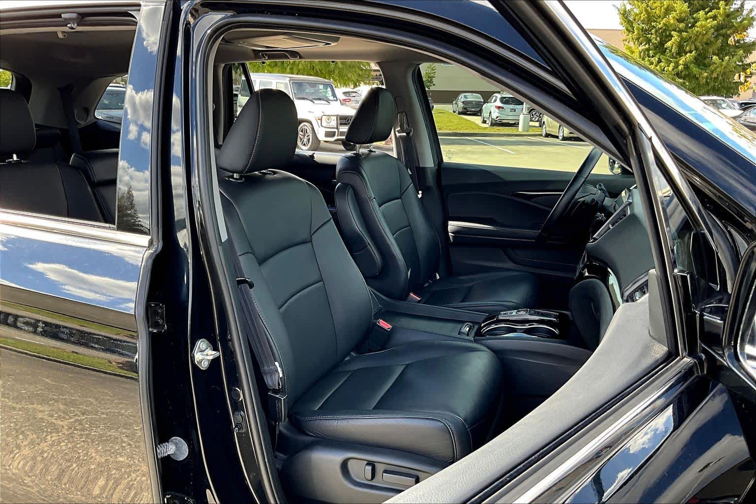 2020 Honda Pilot Touring 8-Passenger Crystal Black Pearl at Honda of Clear Lake