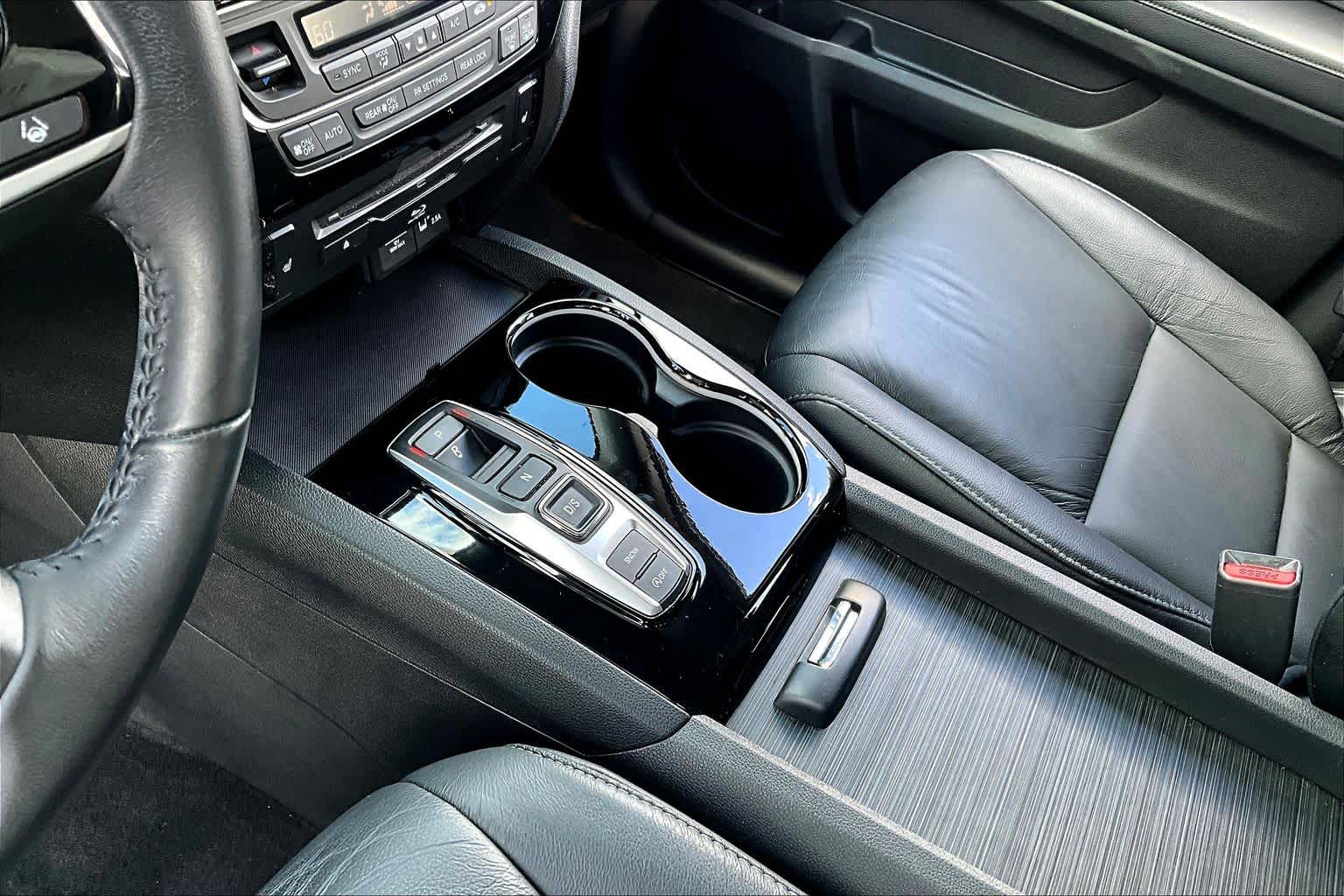 2020 Honda Pilot Touring 8-Passenger Crystal Black Pearl at Honda of Clear Lake