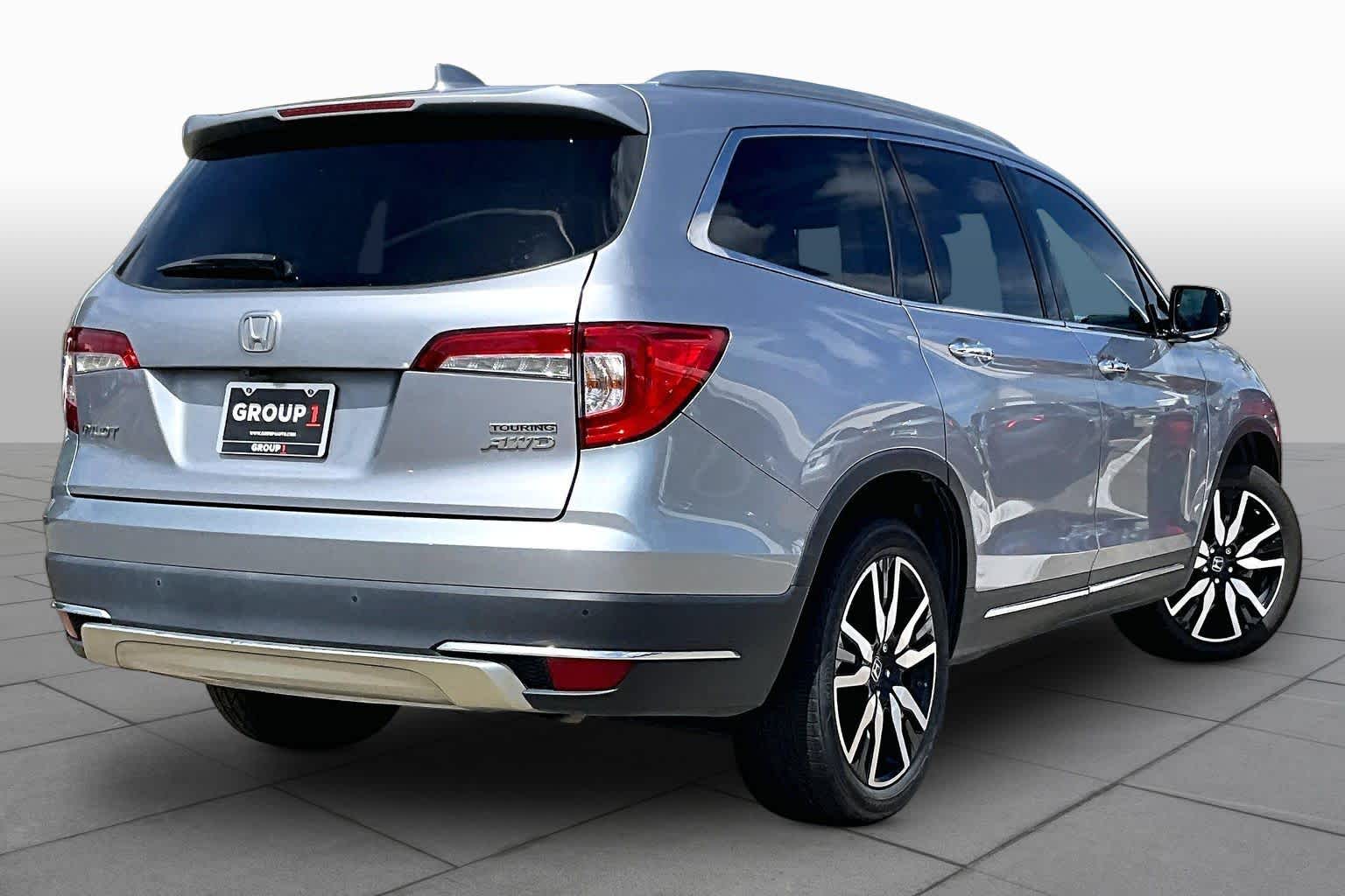 2019 Honda Pilot Touring 8-Passenger Lunar Silver Metallic at AutoNation USA Houston