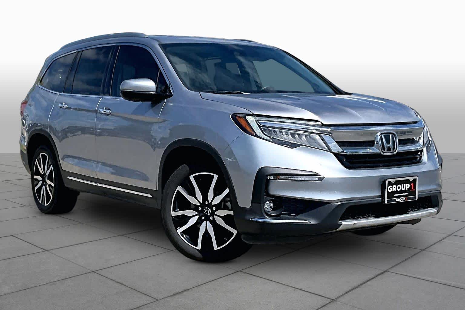 2019 Honda Pilot Touring 8-Passenger Lunar Silver Metallic at AutoNation USA Houston