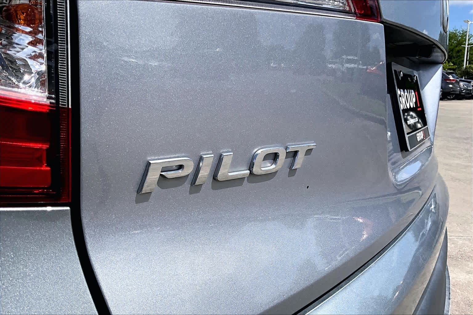 2019 Honda Pilot Touring 8-Passenger Lunar Silver Metallic at AutoNation USA Houston