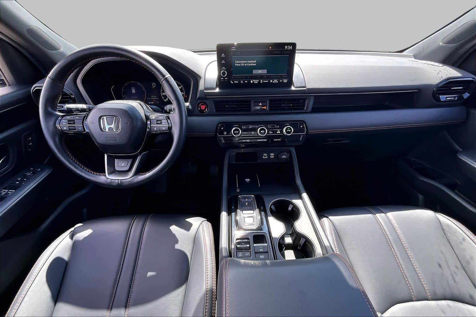 2025 Honda Pilot TrailSport Platinum White Pearl at Honda of Clear Lake