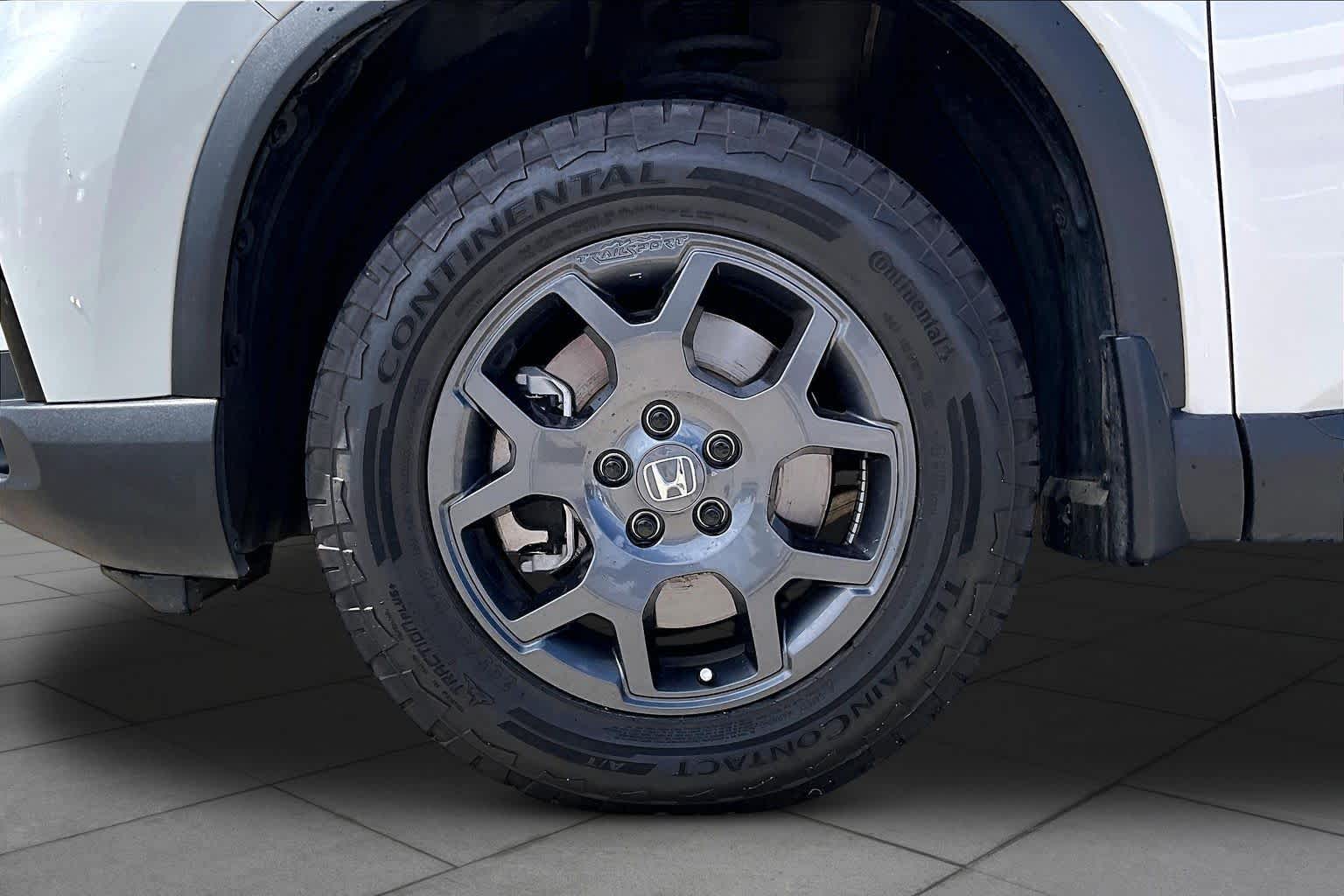 2025 Honda Pilot TrailSport Platinum White Pearl at Honda of Clear Lake