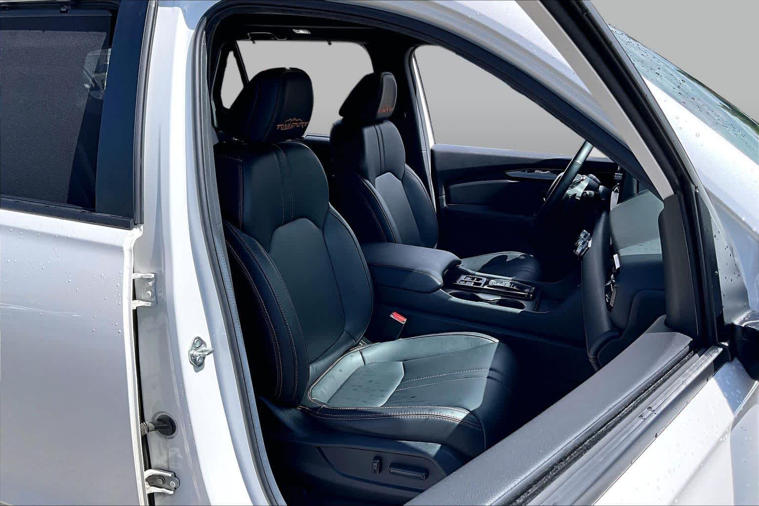 2025 Honda Pilot TrailSport Platinum White Pearl at Honda of Clear Lake