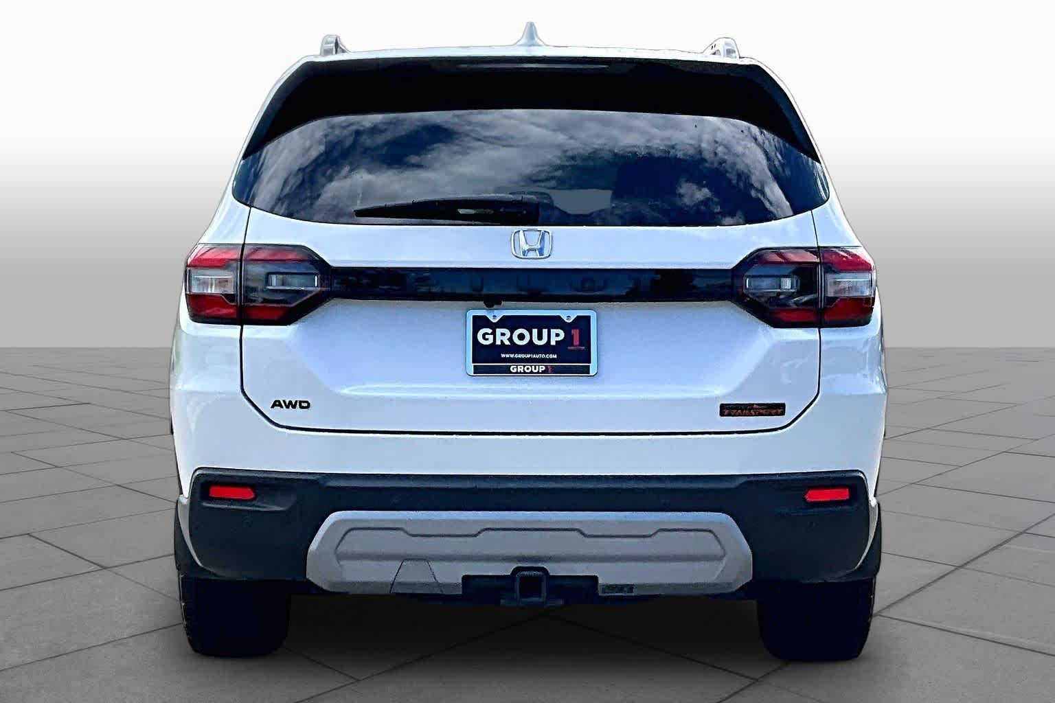 2025 Honda Pilot TrailSport Platinum White Pearl at Honda of Clear Lake