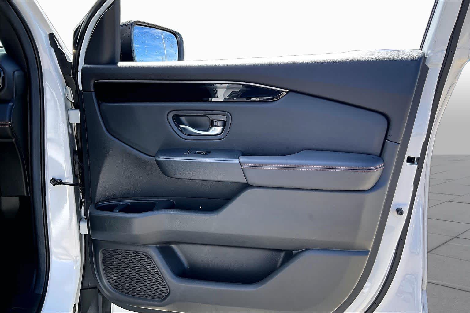 2025 Honda Pilot TrailSport Platinum White Pearl at Honda of Clear Lake