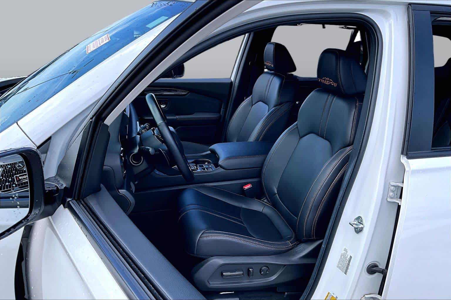 2025 Honda Pilot TrailSport Platinum White Pearl at Honda of Clear Lake