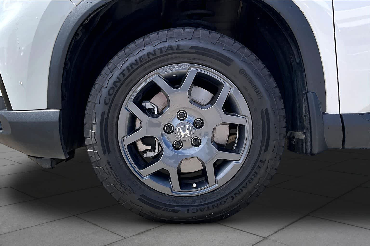 2025 Honda Pilot TrailSport Platinum White Pearl at Honda of Clear Lake