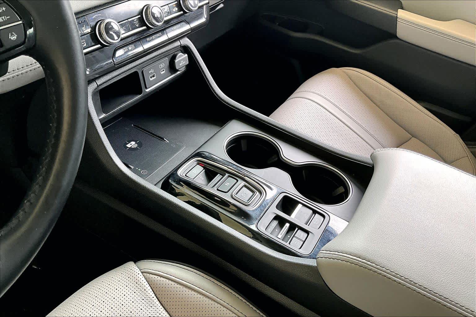 2025 Honda Pilot Elite Lunar Silver Metallic at Honda of Clear Lake
