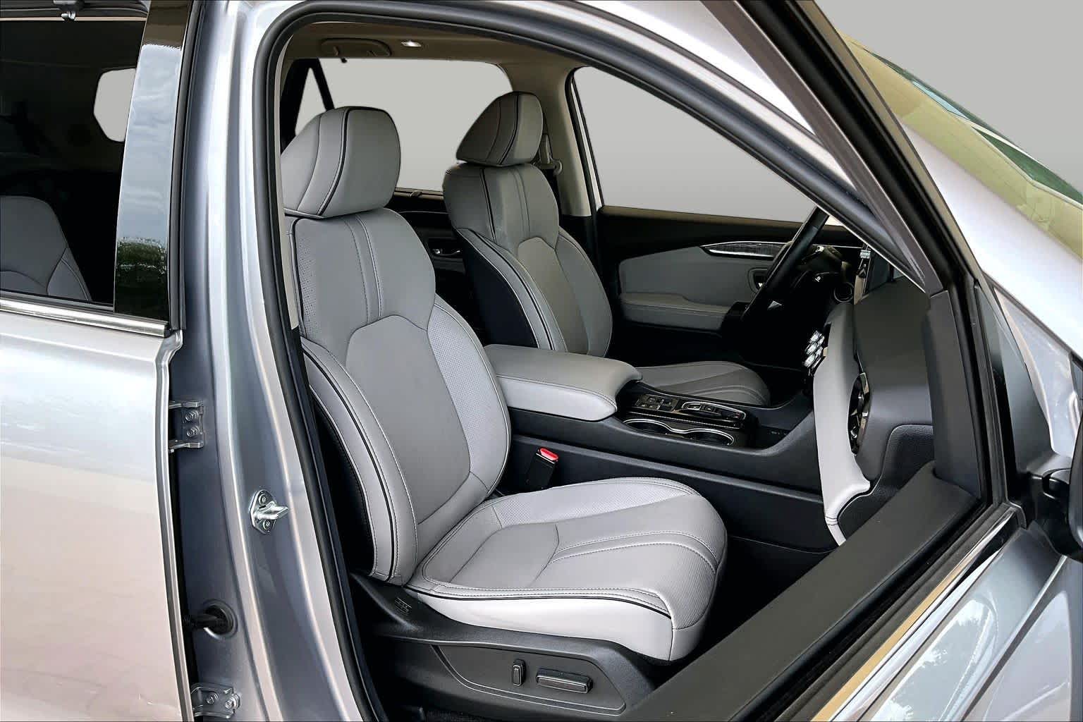 2025 Honda Pilot Elite Lunar Silver Metallic at Honda of Clear Lake