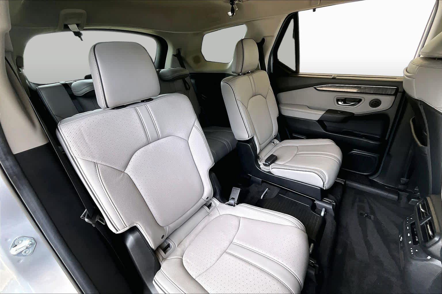 2025 Honda Pilot Elite Lunar Silver Metallic at Honda of Clear Lake