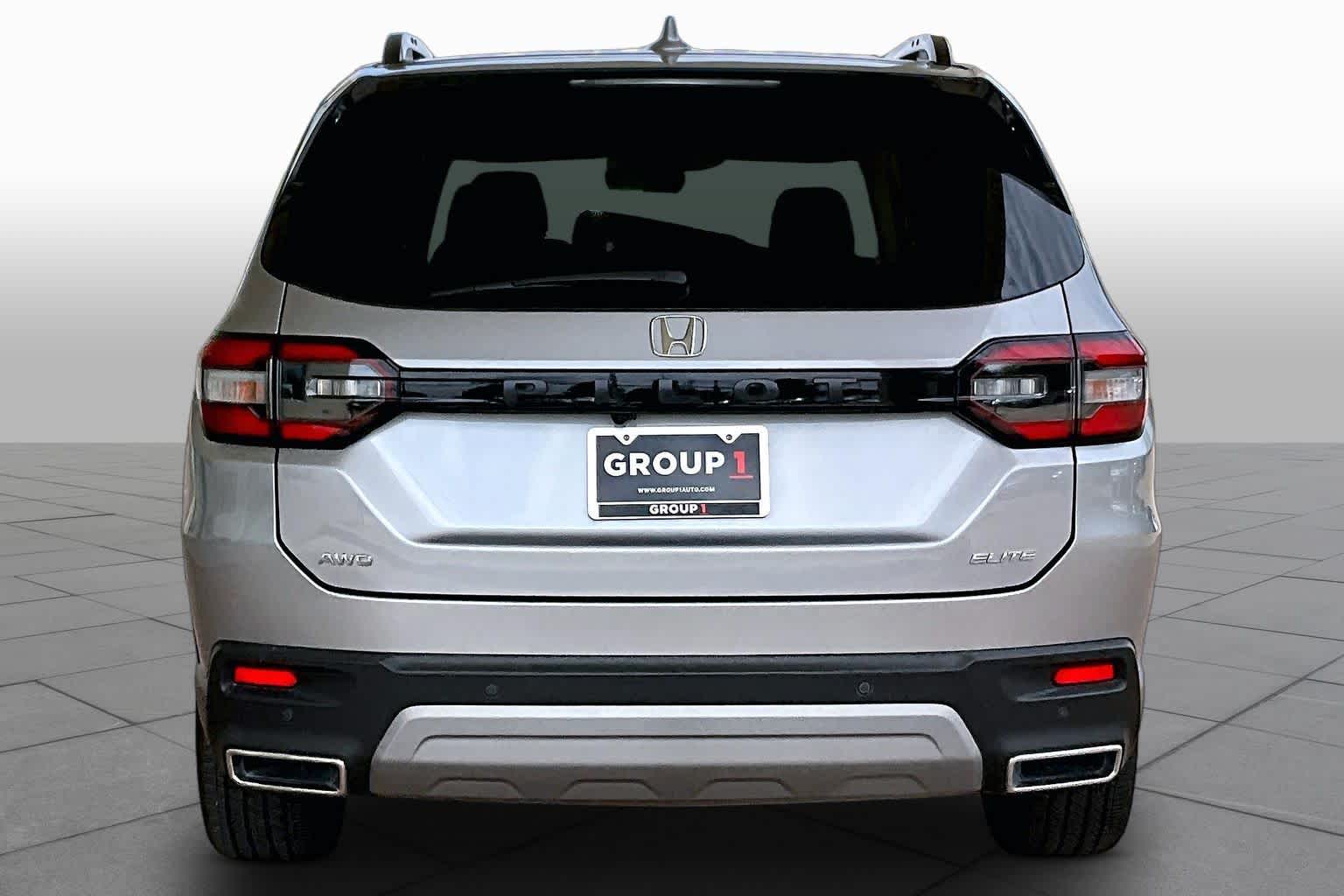 2025 Honda Pilot Elite Lunar Silver Metallic at Honda of Clear Lake