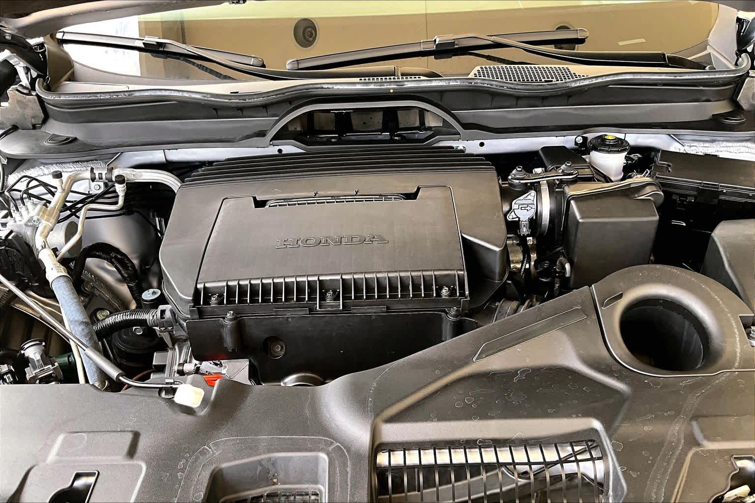 2025 Honda Pilot Elite Lunar Silver Metallic at Honda of Clear Lake