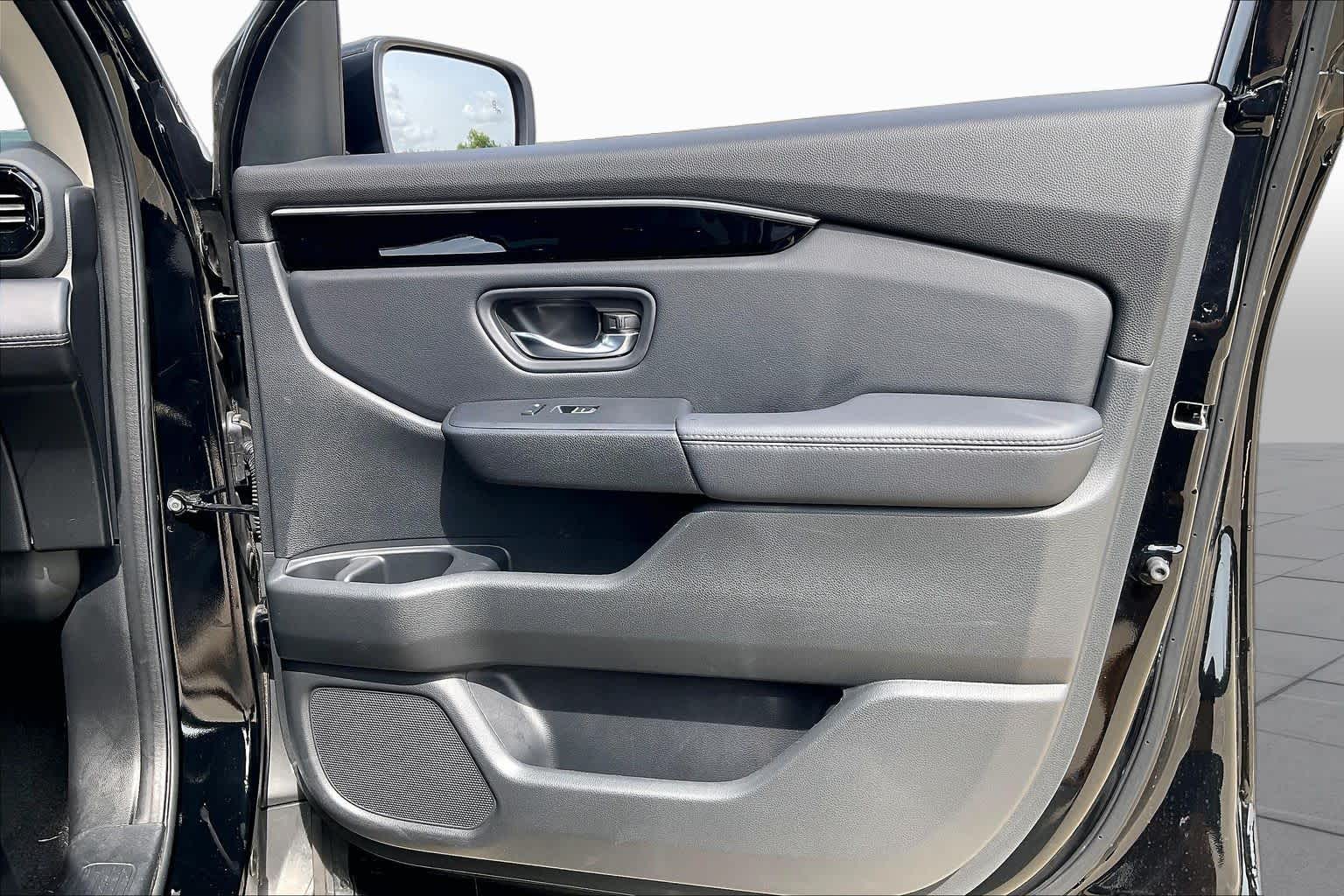2023 Honda Pilot Touring Crystal Black Pearl at AutoNation USA Katy