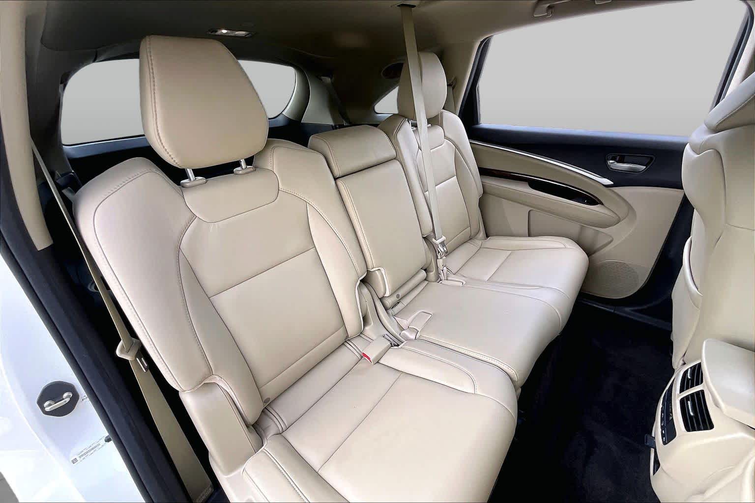 2017 Acura MDX w/Technology Pkg White Diamond Pearl at AutoNation USA Katy