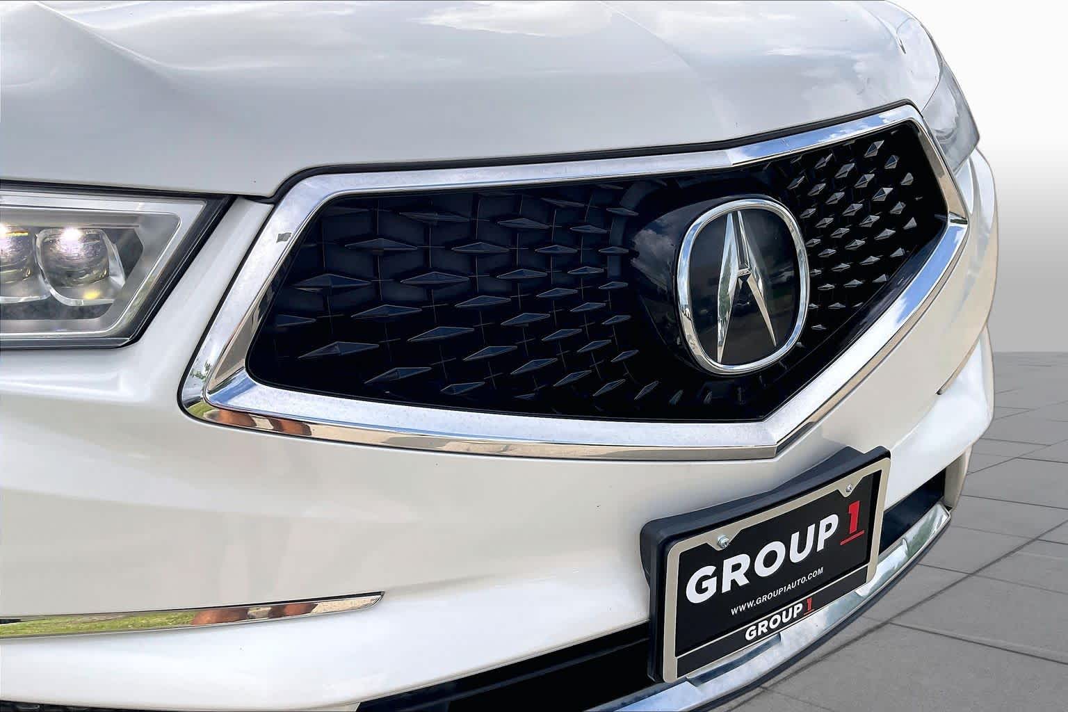 2017 Acura MDX w/Technology Pkg White Diamond Pearl at AutoNation USA Katy