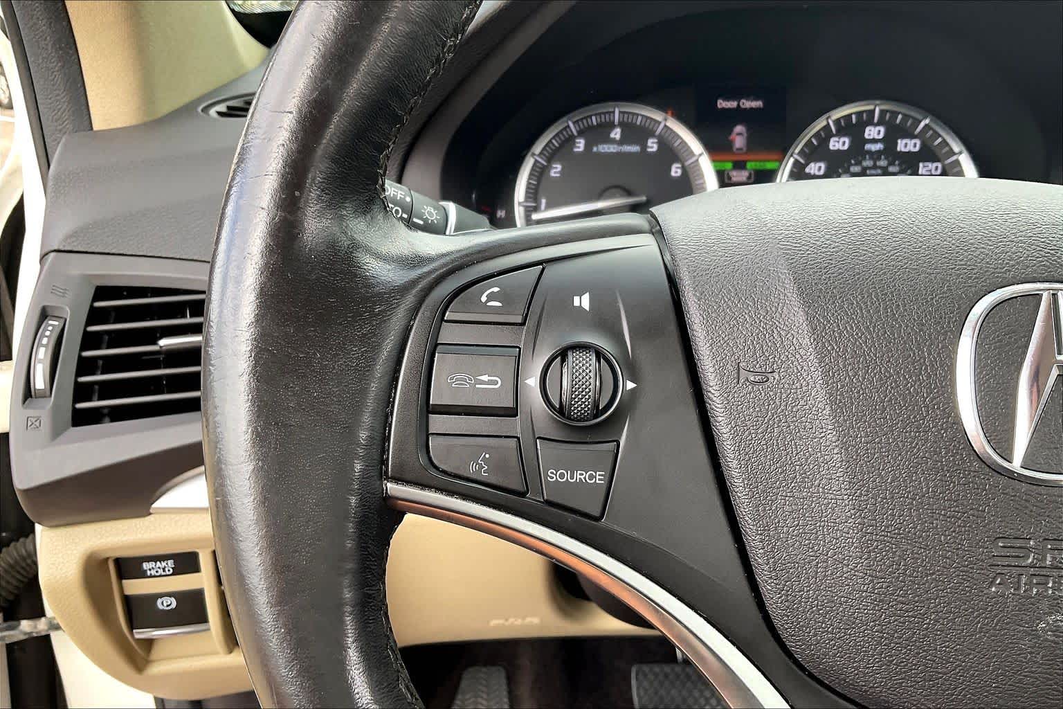 2017 Acura MDX w/Technology Pkg White Diamond Pearl at AutoNation USA Katy