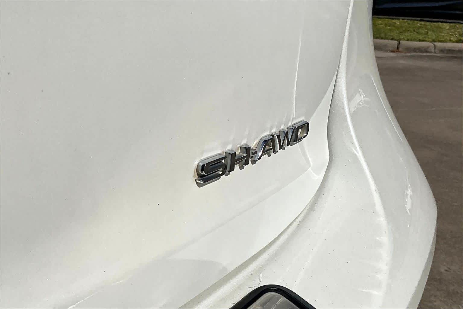 2017 Acura MDX w/Advance Pkg White Diamond Pearl at Sterling McCall Acura