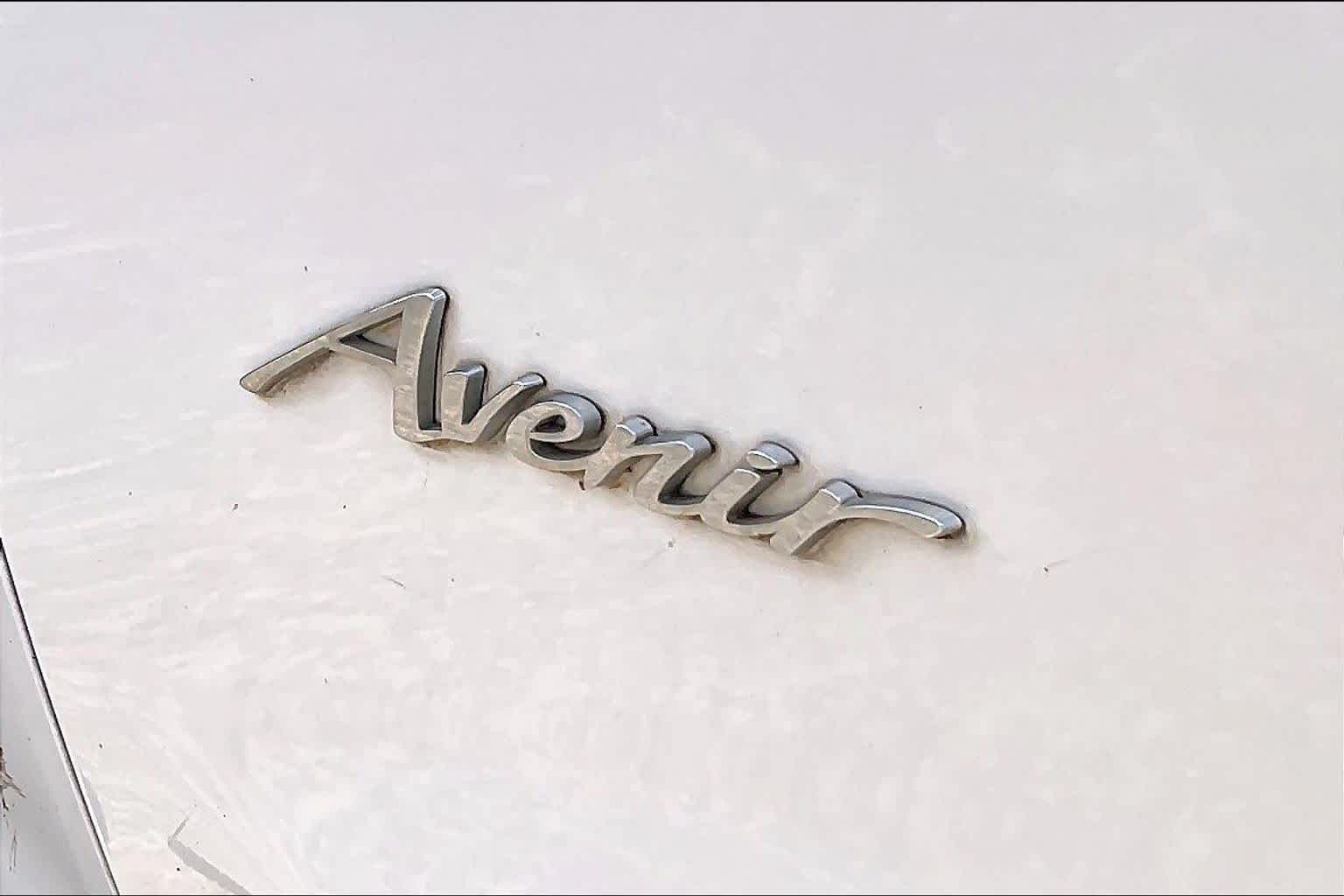 2021 Buick Enclave Avenir White Frost Tricoat at AutoNation USA Houston