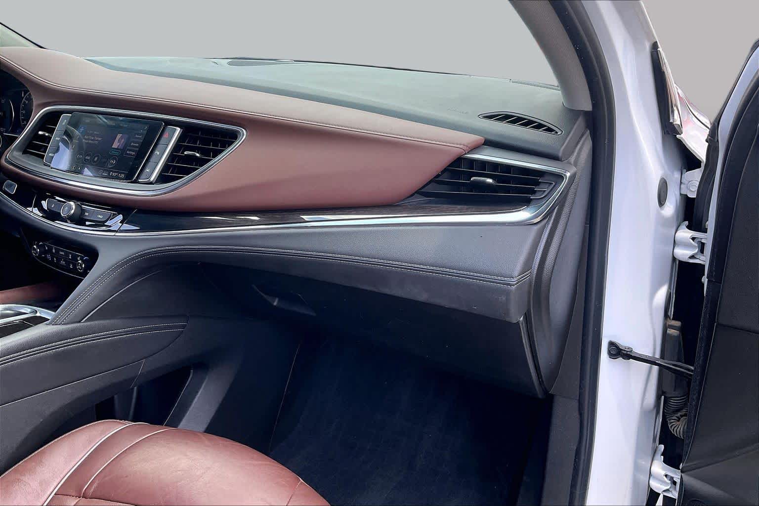 2021 Buick Enclave Avenir White Frost Tricoat at AutoNation USA Houston