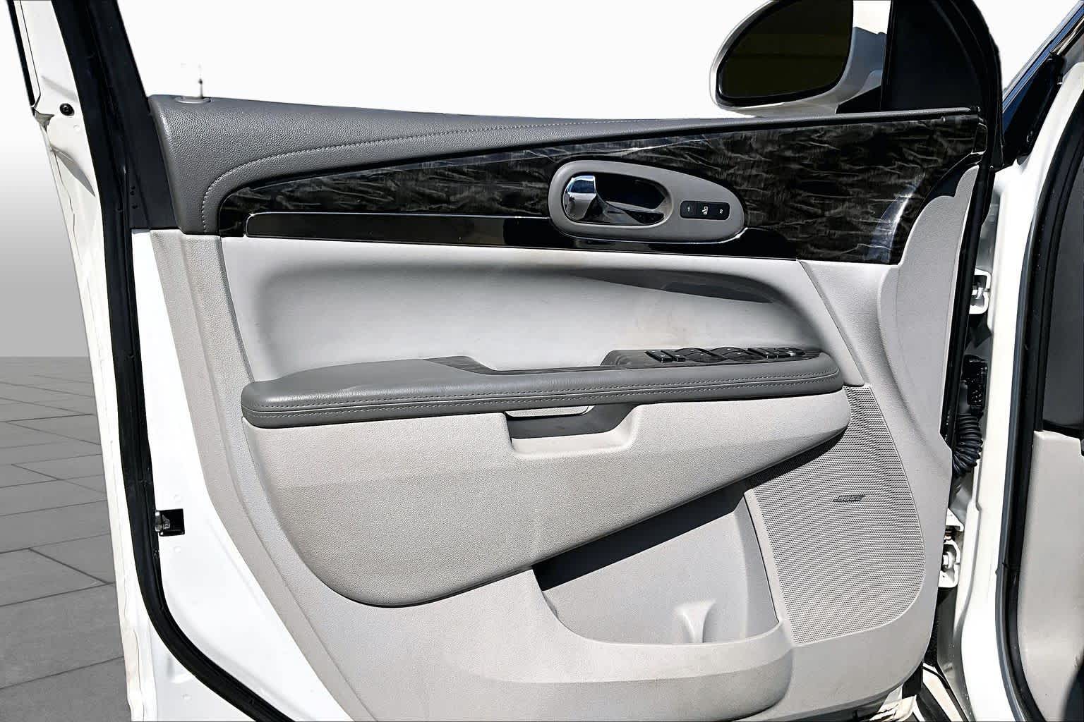 2013 Buick Enclave photo 20 of 35