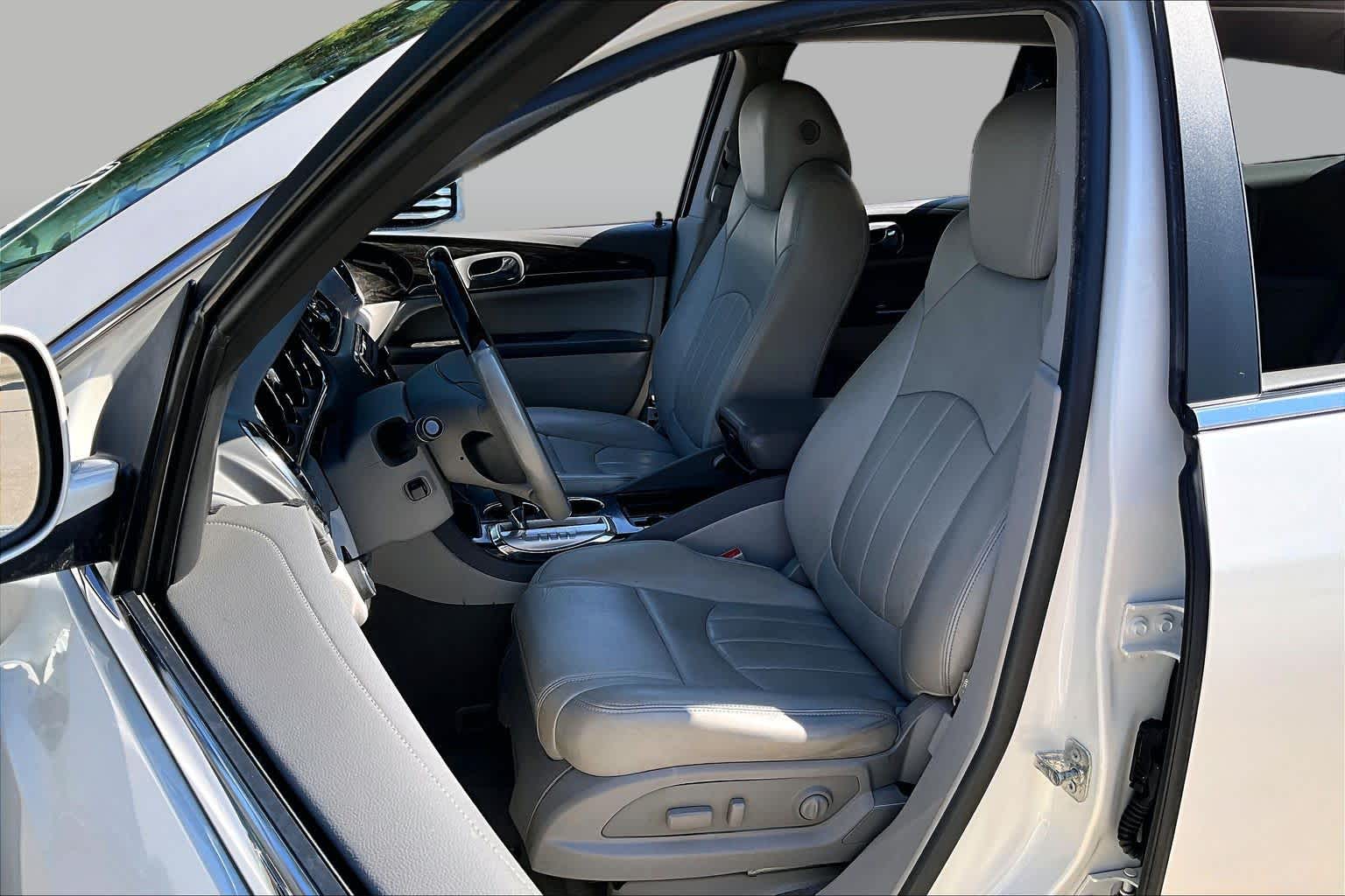 2013 Buick Enclave photo 7 of 35