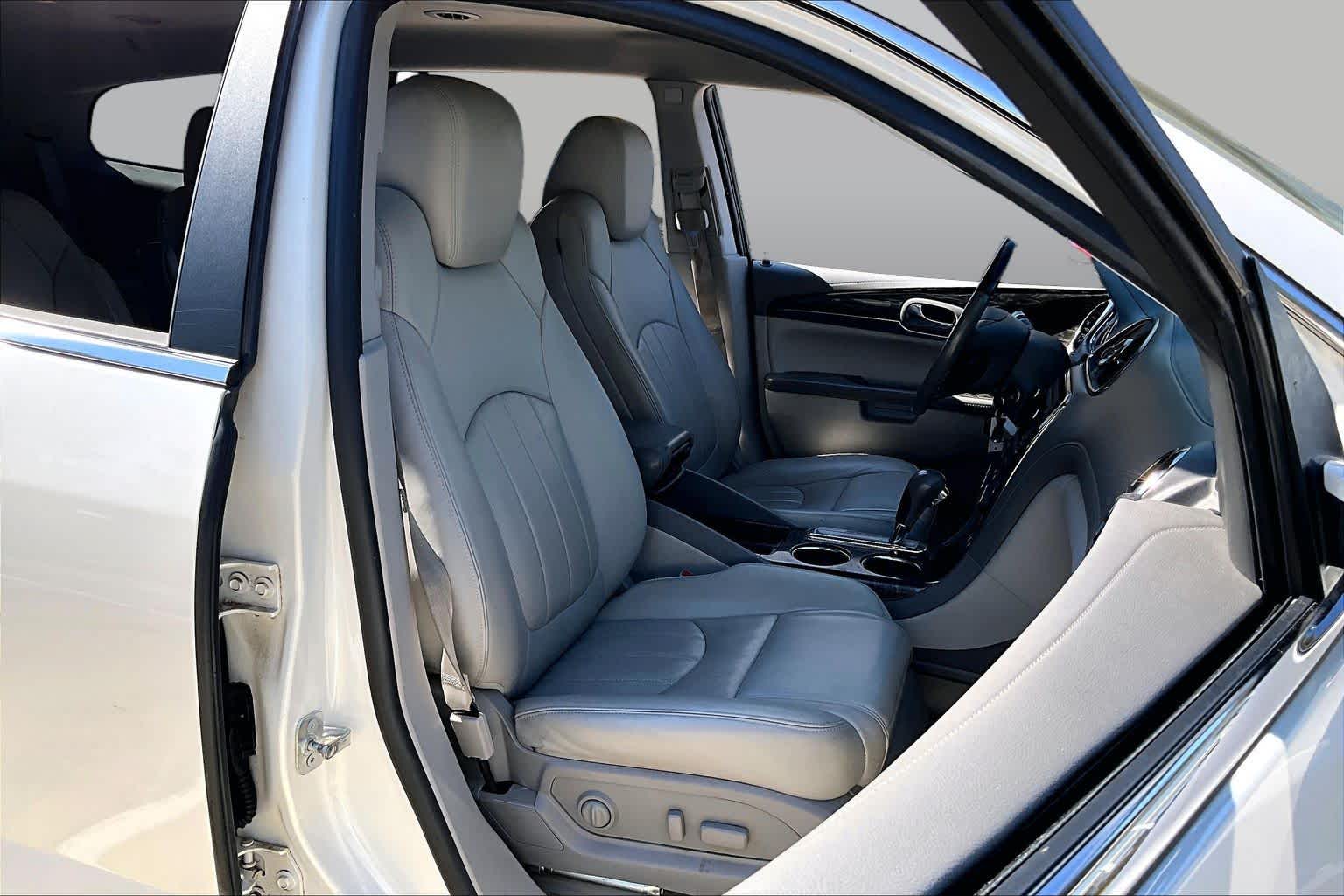 2013 Buick Enclave photo 8 of 35