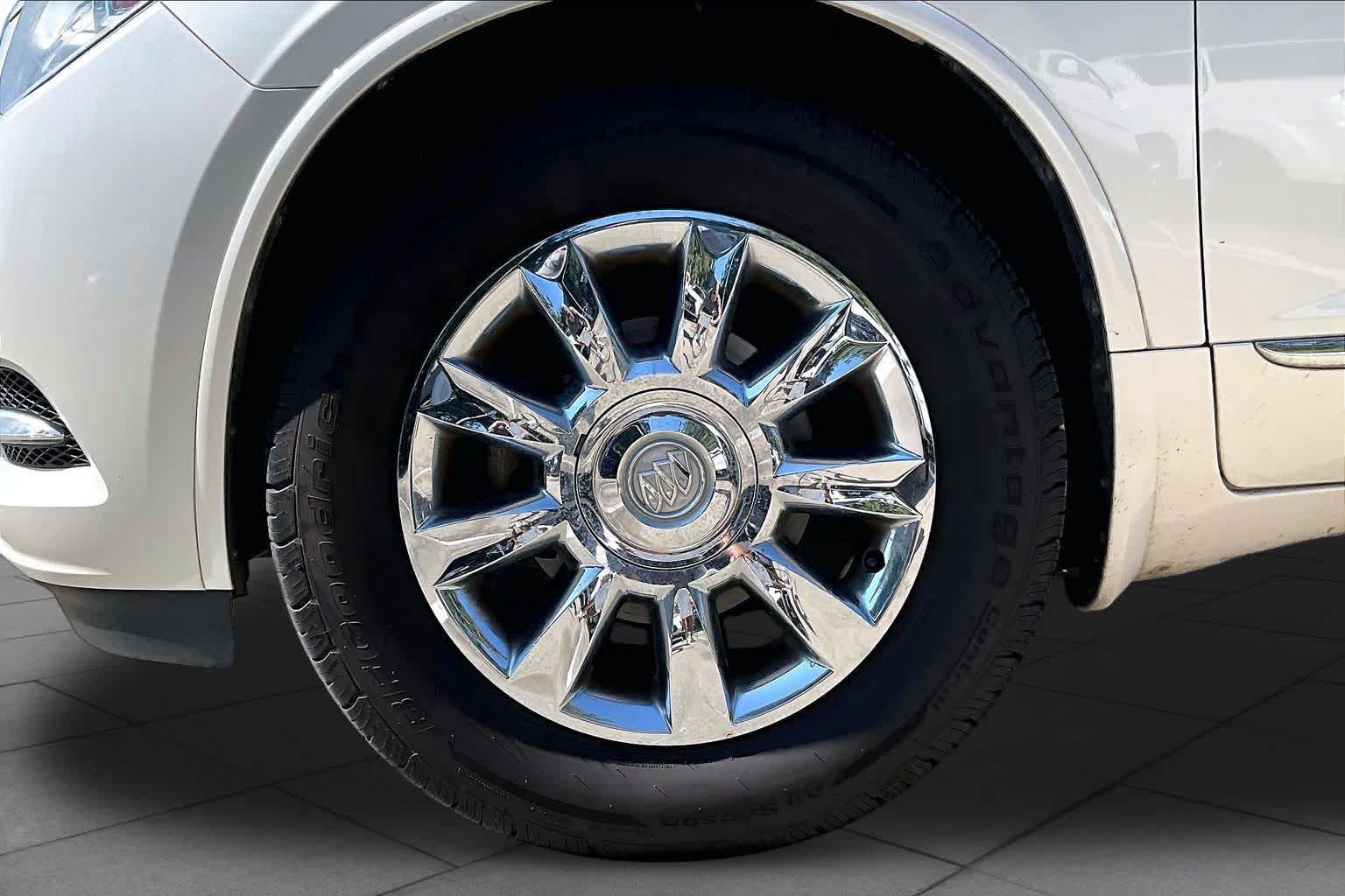 2013 Buick Enclave photo 10 of 35