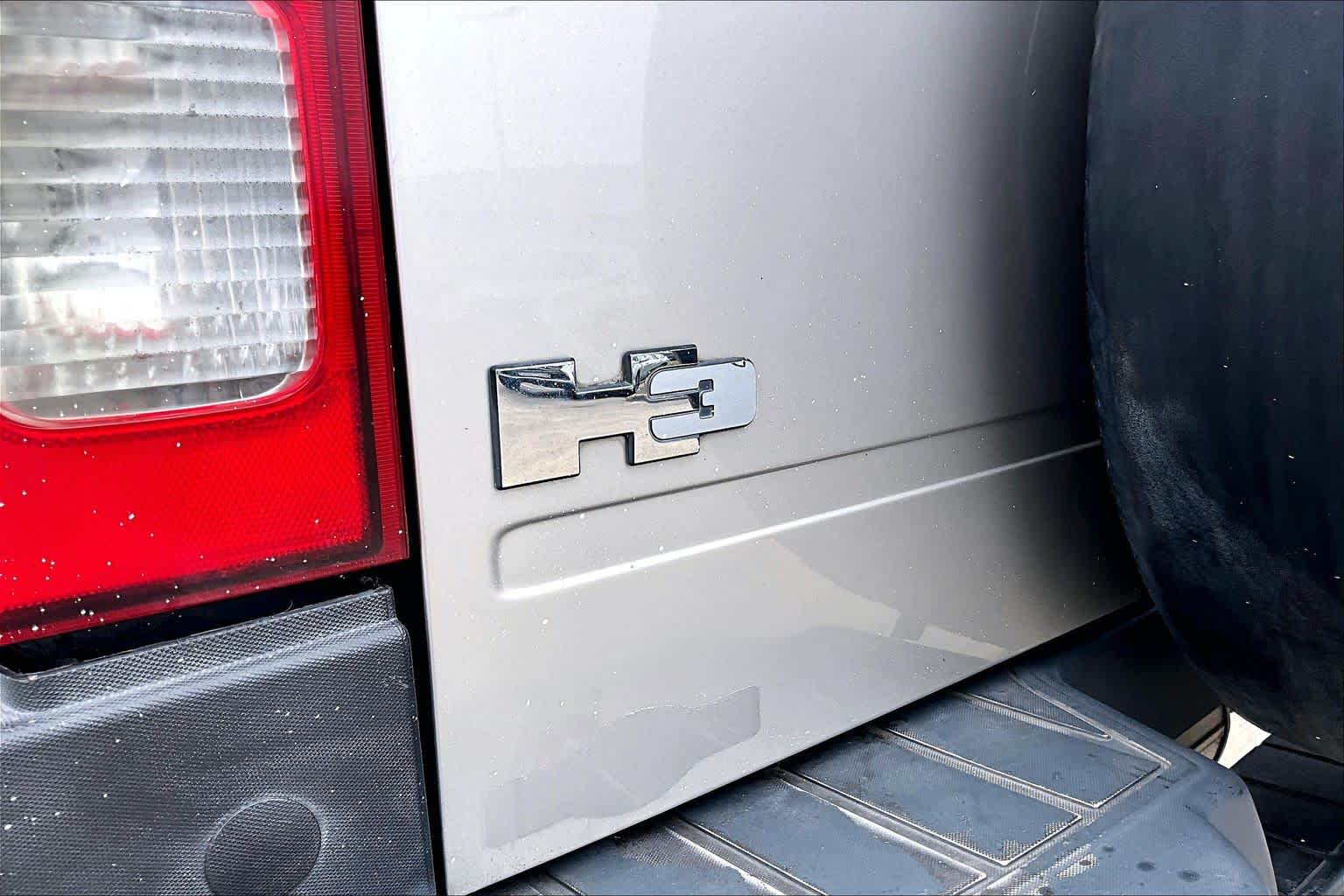 2007 HUMMER H3 SUV Boulder Gray Metallic at Mac Haik Ford