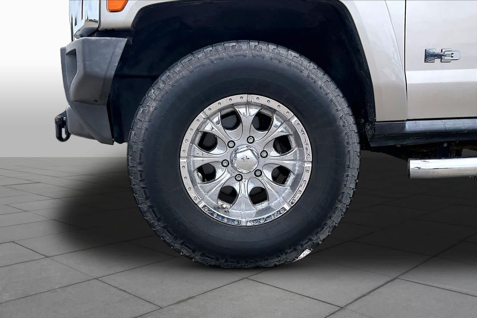 2007 HUMMER H3 SUV Boulder Gray Metallic at Mac Haik Ford