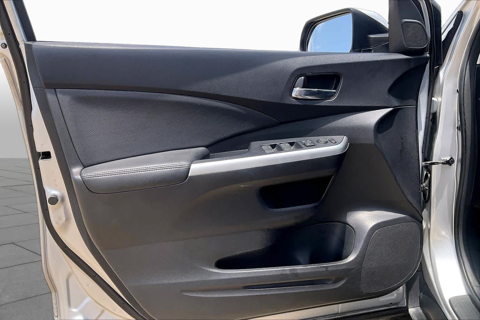 2016 Honda CR-V EX-L Alabaster Silver Metallic at HGreg Houston