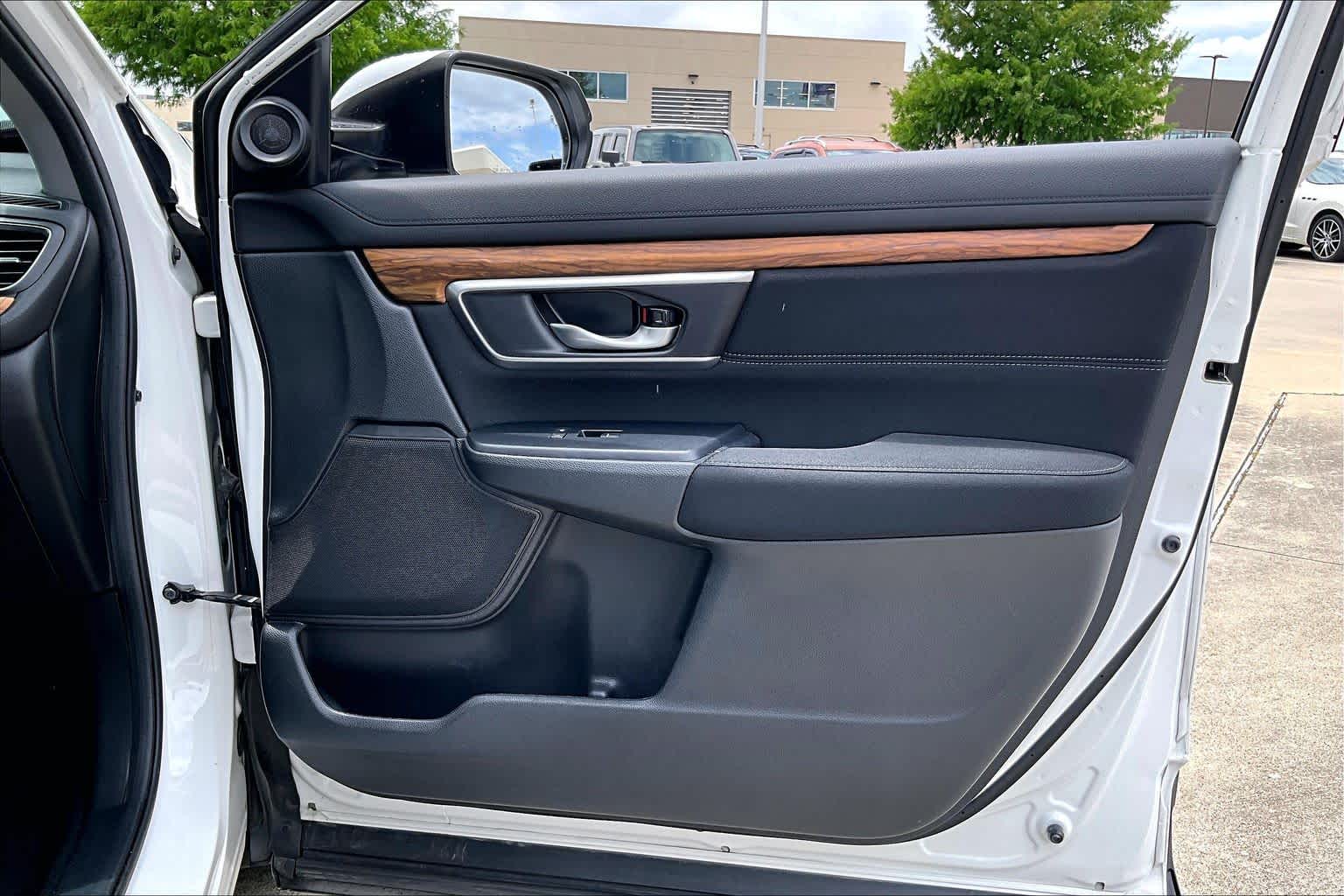 2019 Honda CR-V EX Platinum White Pearl at AutoNation USA Houston