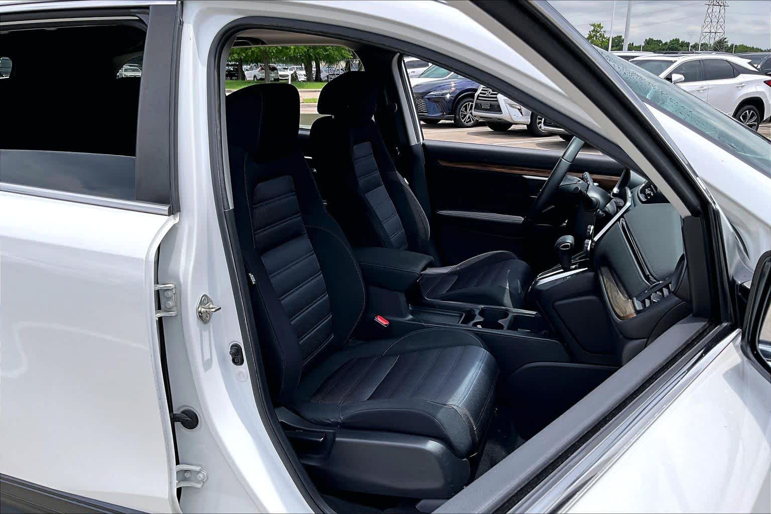 2019 Honda CR-V EX Platinum White Pearl at AutoNation USA Houston
