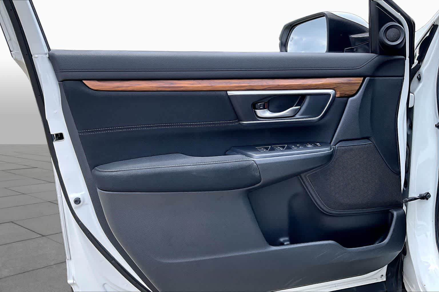 2019 Honda CR-V EX Platinum White Pearl at Honda of Clear Lake