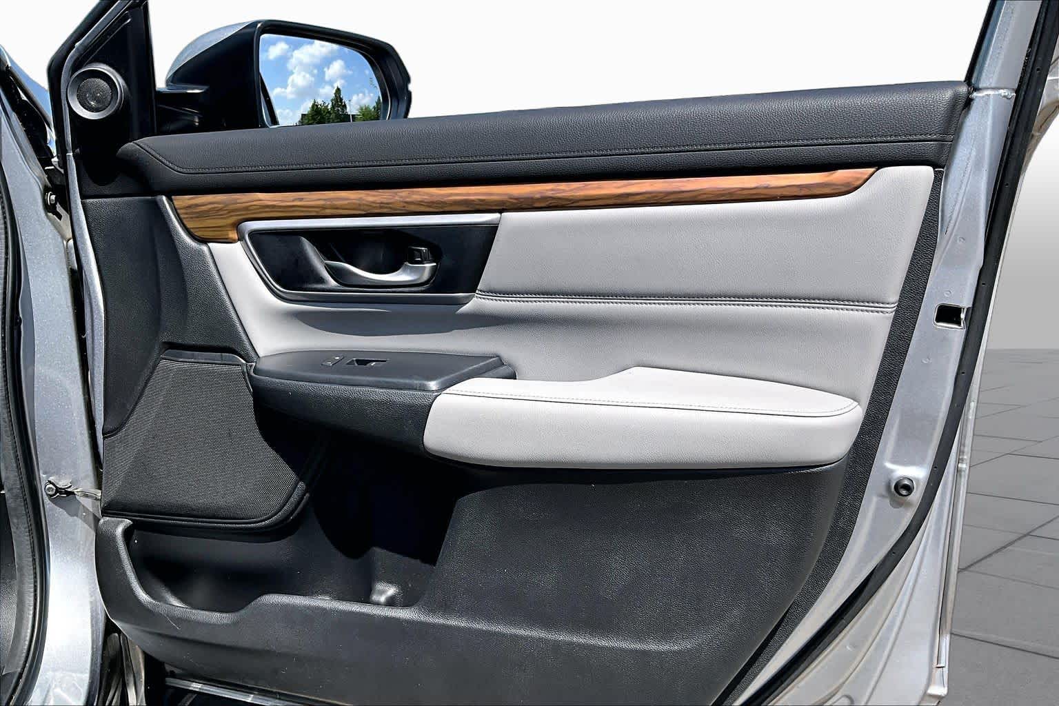2017 Honda CR-V Touring Lunar Silver Metallic at Mac Haik CDJR North Houston
