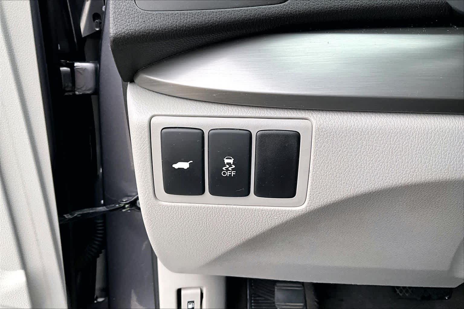 2017 Acura RDX w/Technology Pkg Lunar Silver Metallic at Sterling McCall Acura