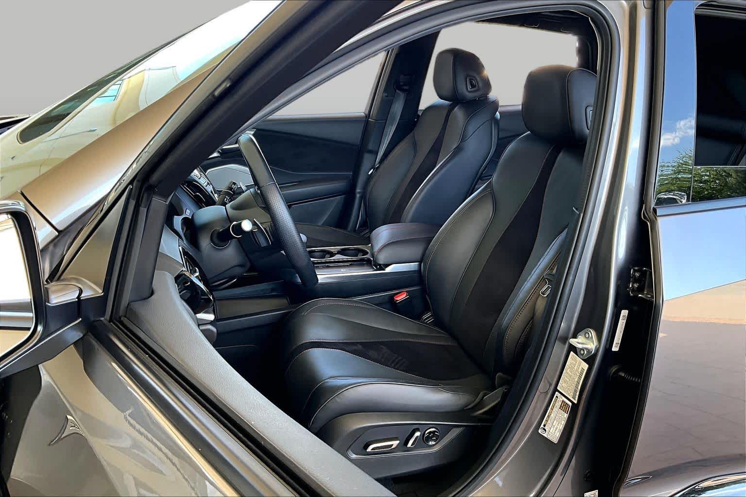 2025 Acura RDX photo 7 of 35